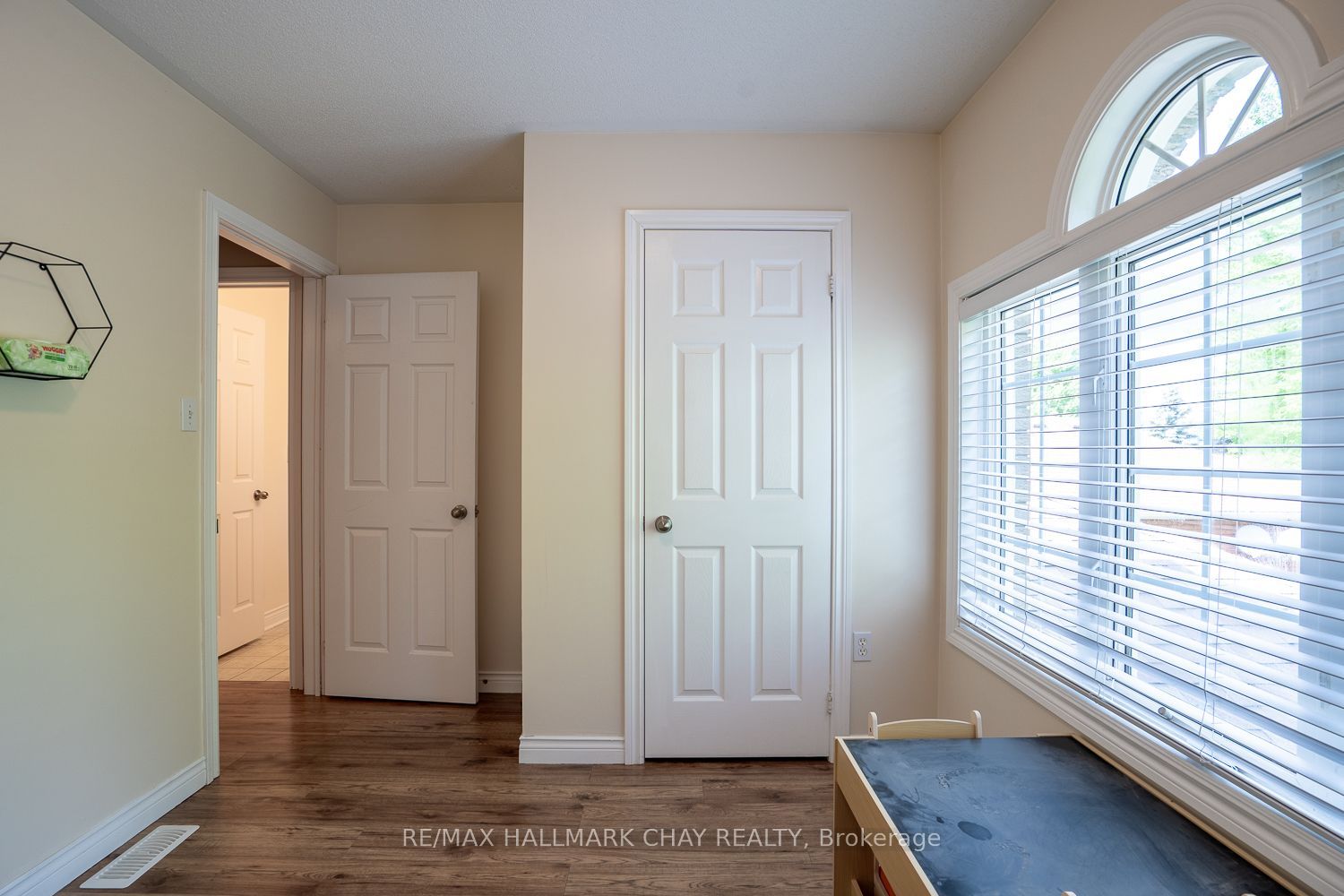 23 Burbank Circle Property Photo 28
