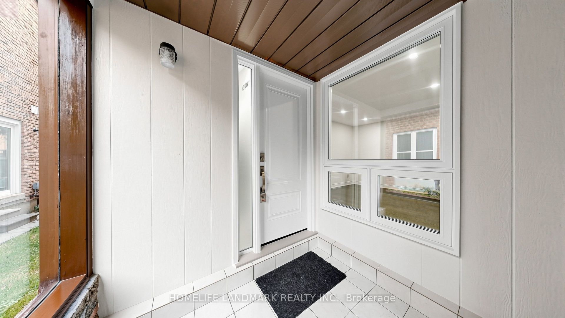 31 Fullerton Crescent Property Photo 3