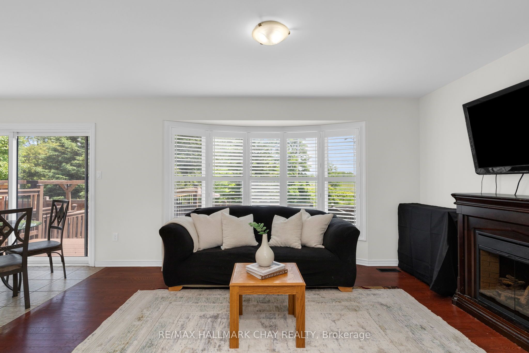 19 Callander Crescent Property Photo 10