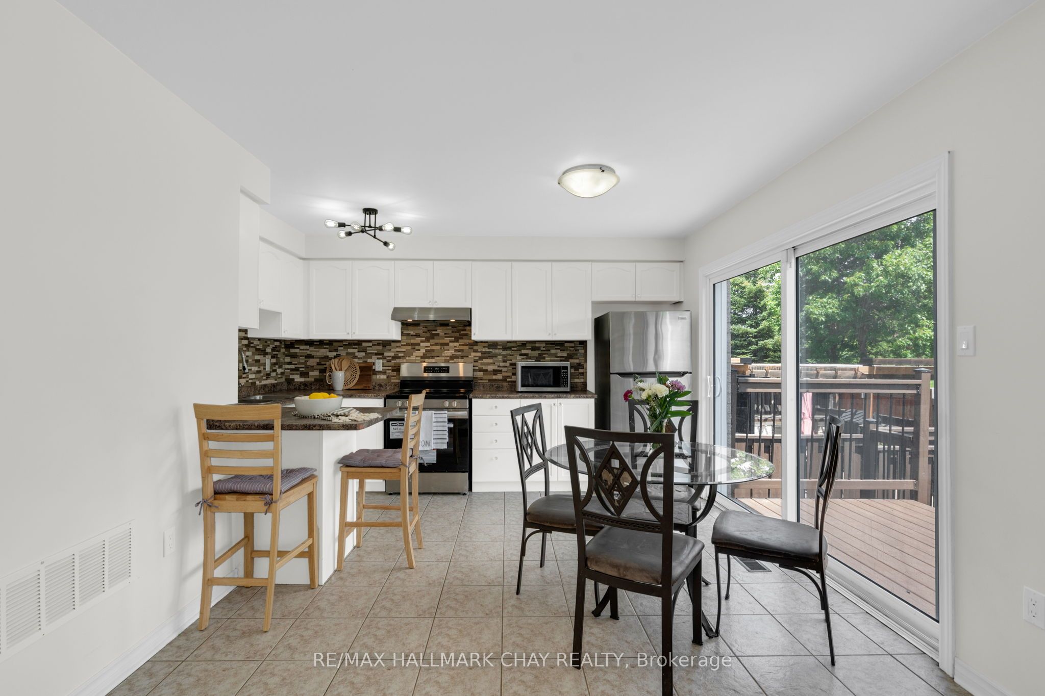 19 Callander Crescent Property Photo 14