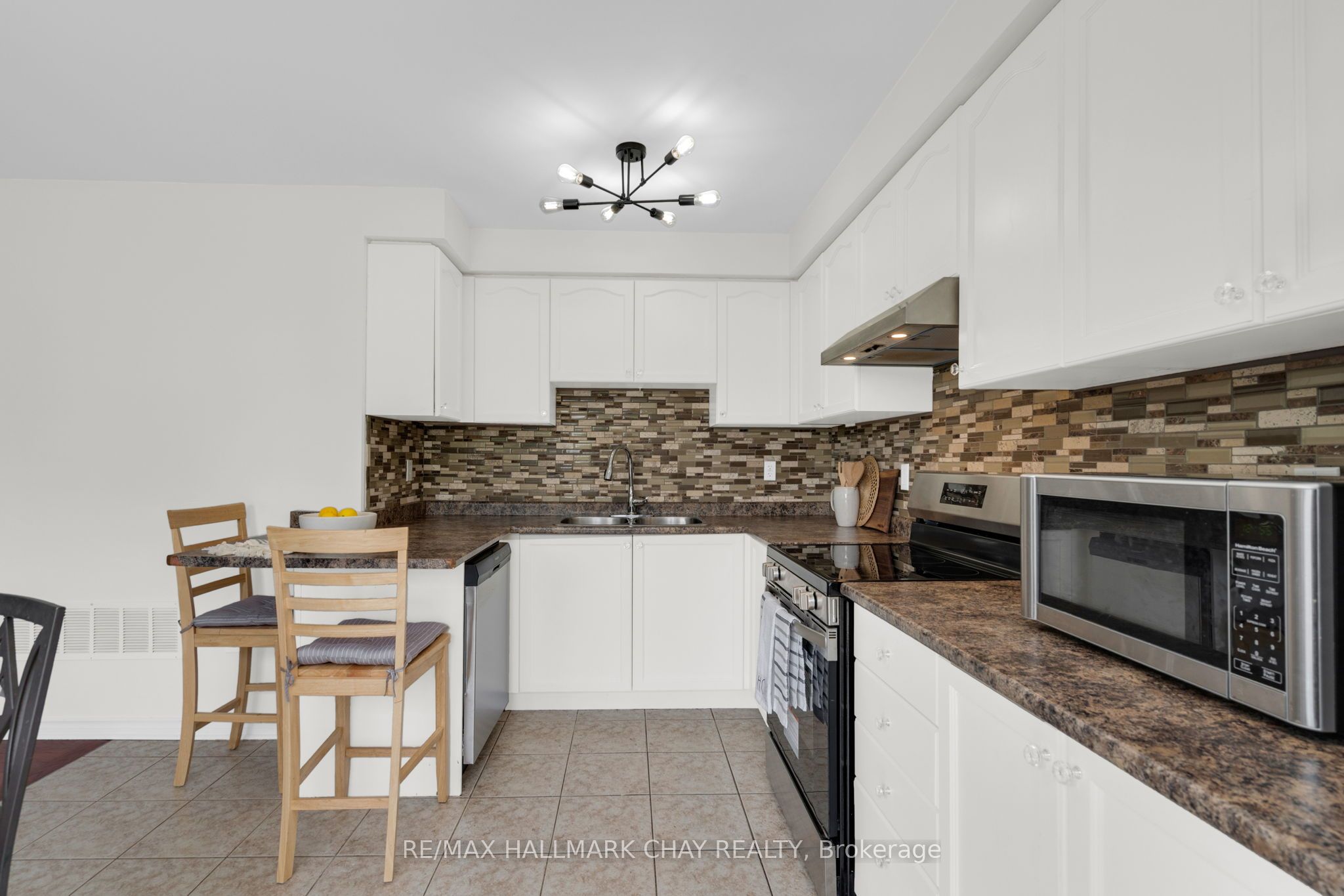 19 Callander Crescent Property Photo 17