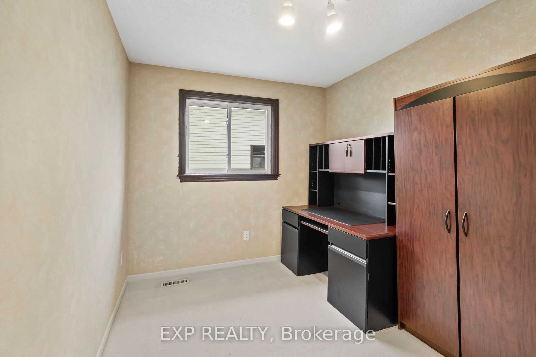 25 Lilac Avenue Property Photo 17