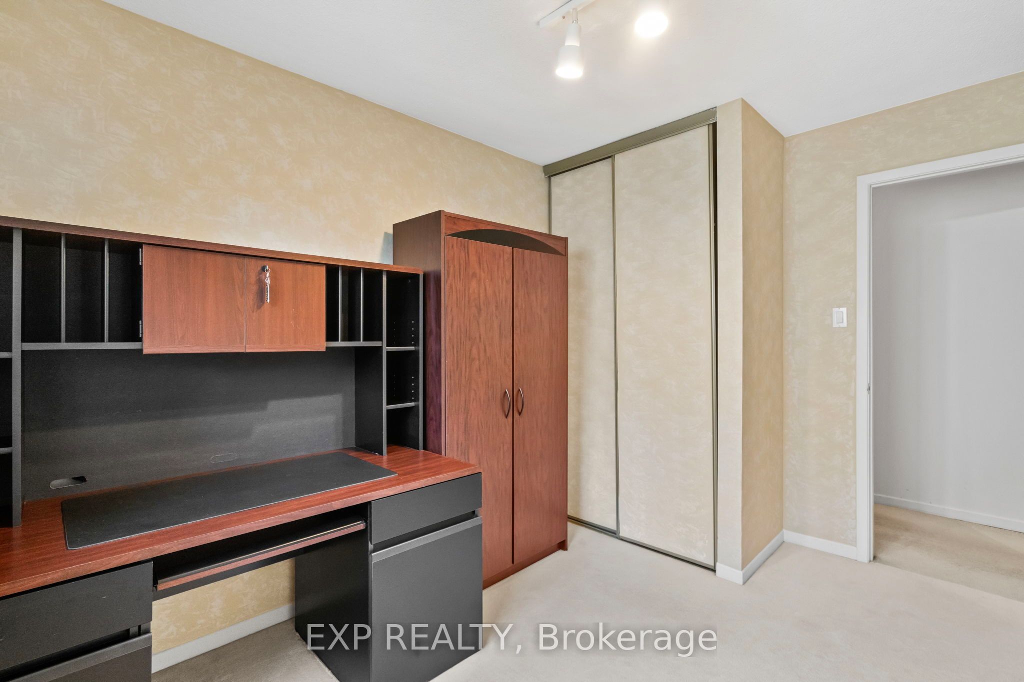 25 Lilac Avenue Property Photo 18