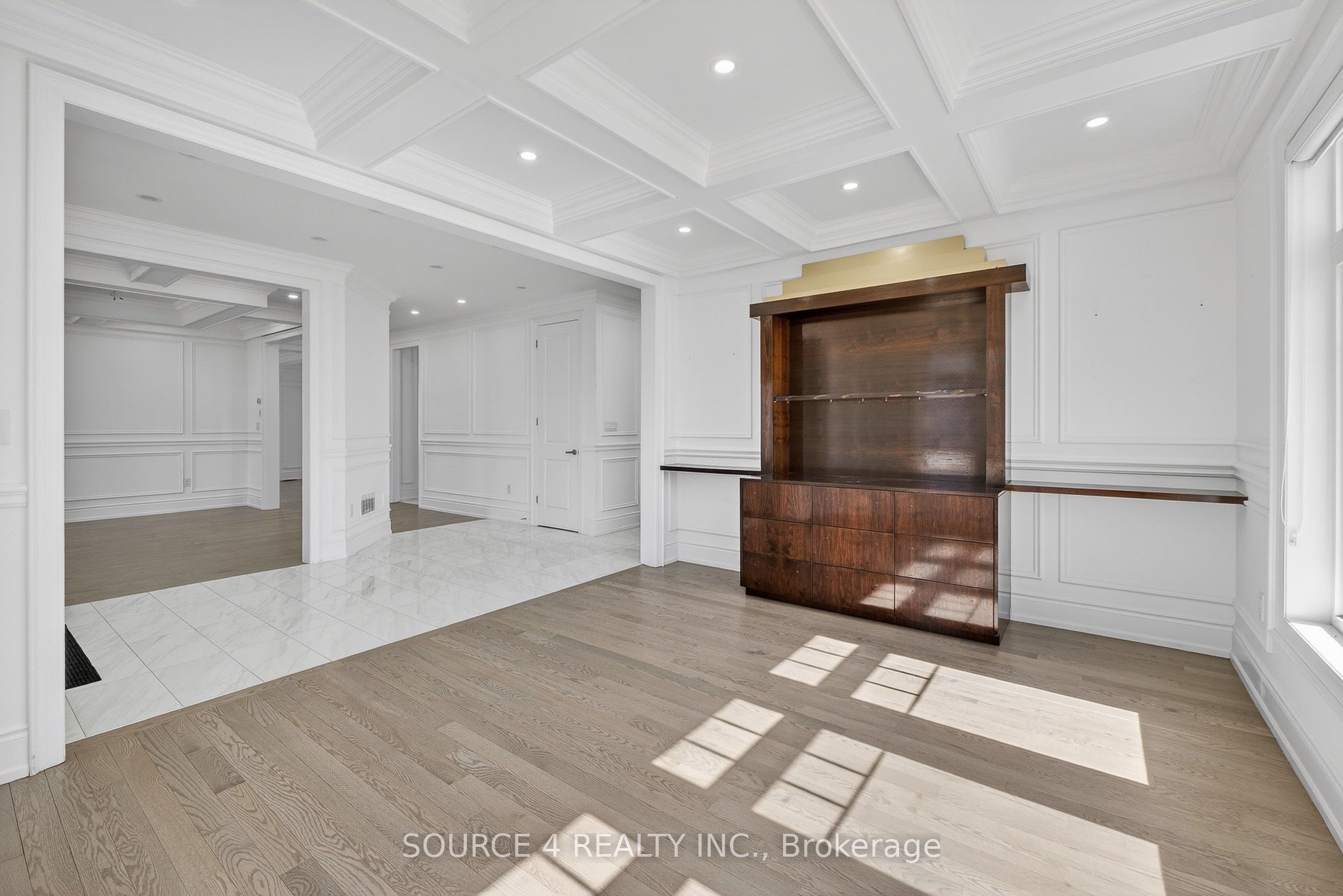 1020 Larter Street Property Photo 6