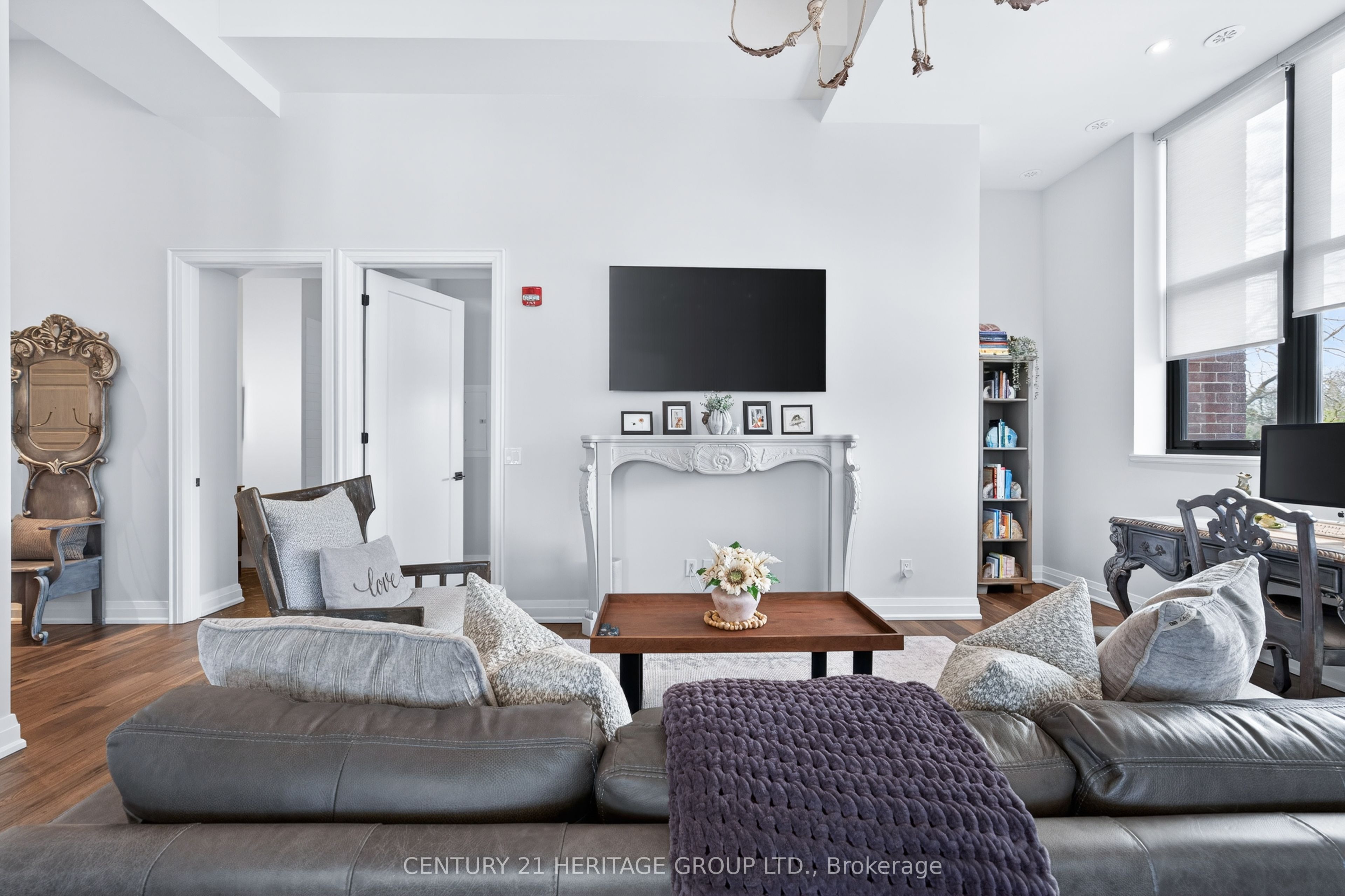 400 Park Avenue 304 Property Photo 6