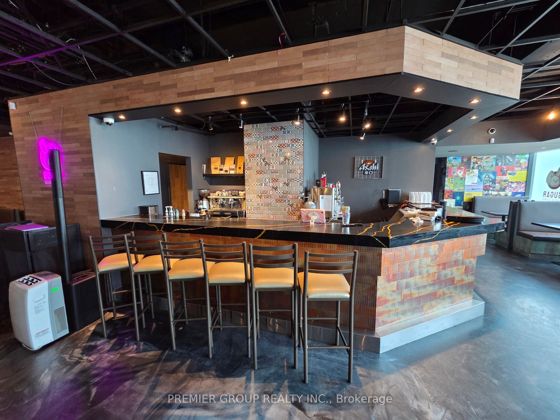 550 Highway 7 E 281-283 Property Photo 11