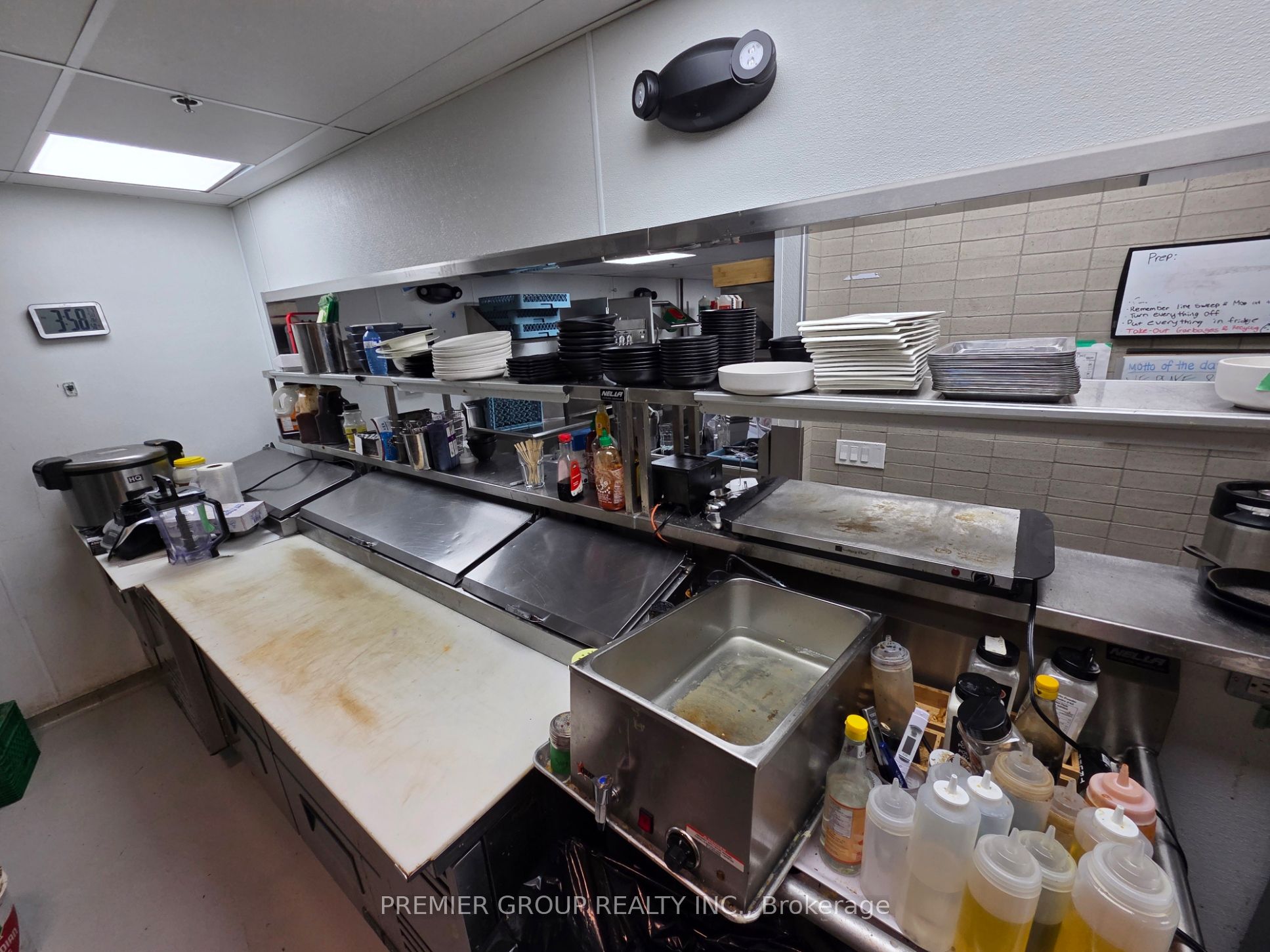 550 Highway 7 E 281-283 Property Photo 27