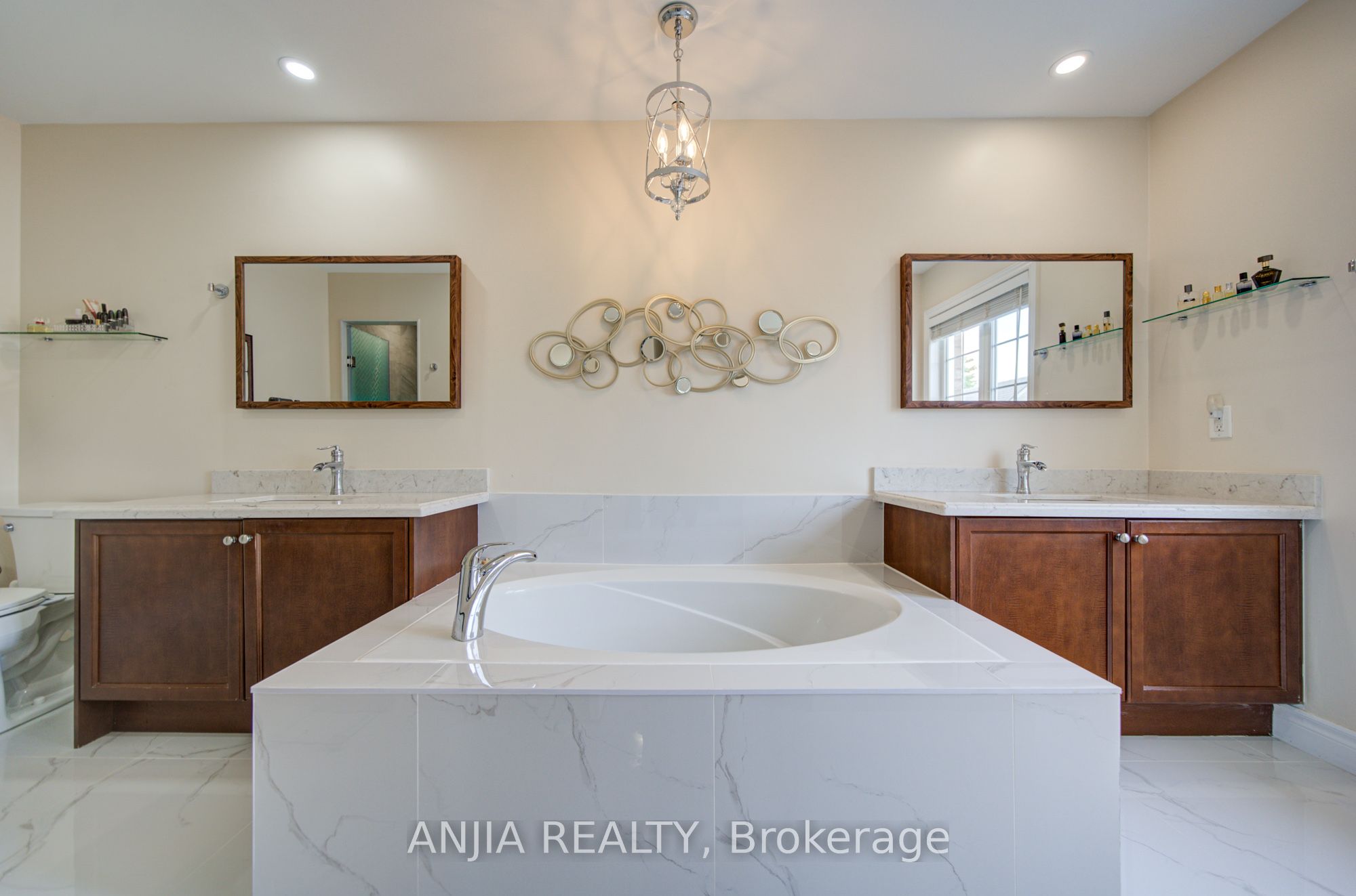 43 Manley Avenue Property Photo 33