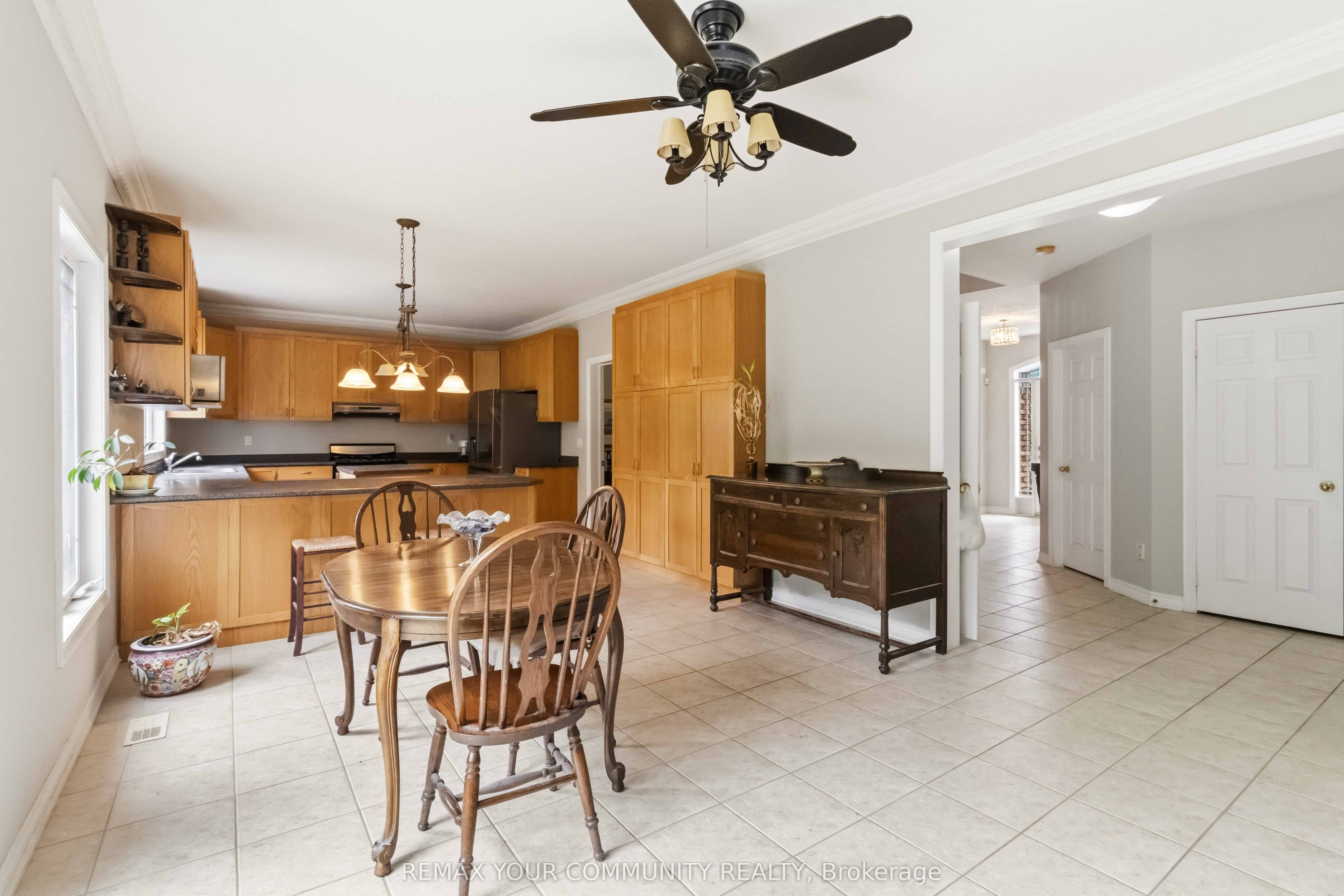 40 Hunterwood Chase Property Photo 11