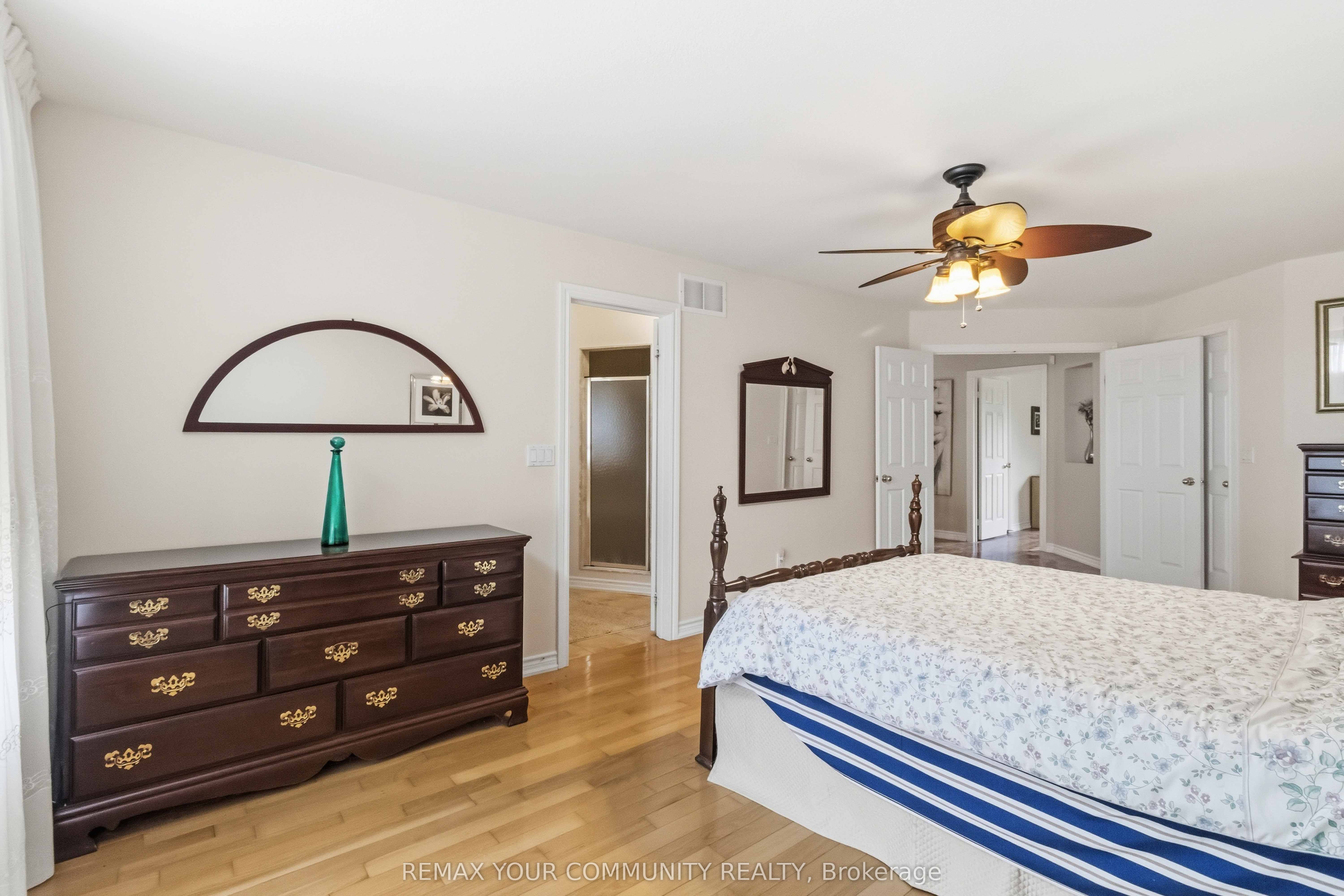 40 Hunterwood Chase Property Photo 23