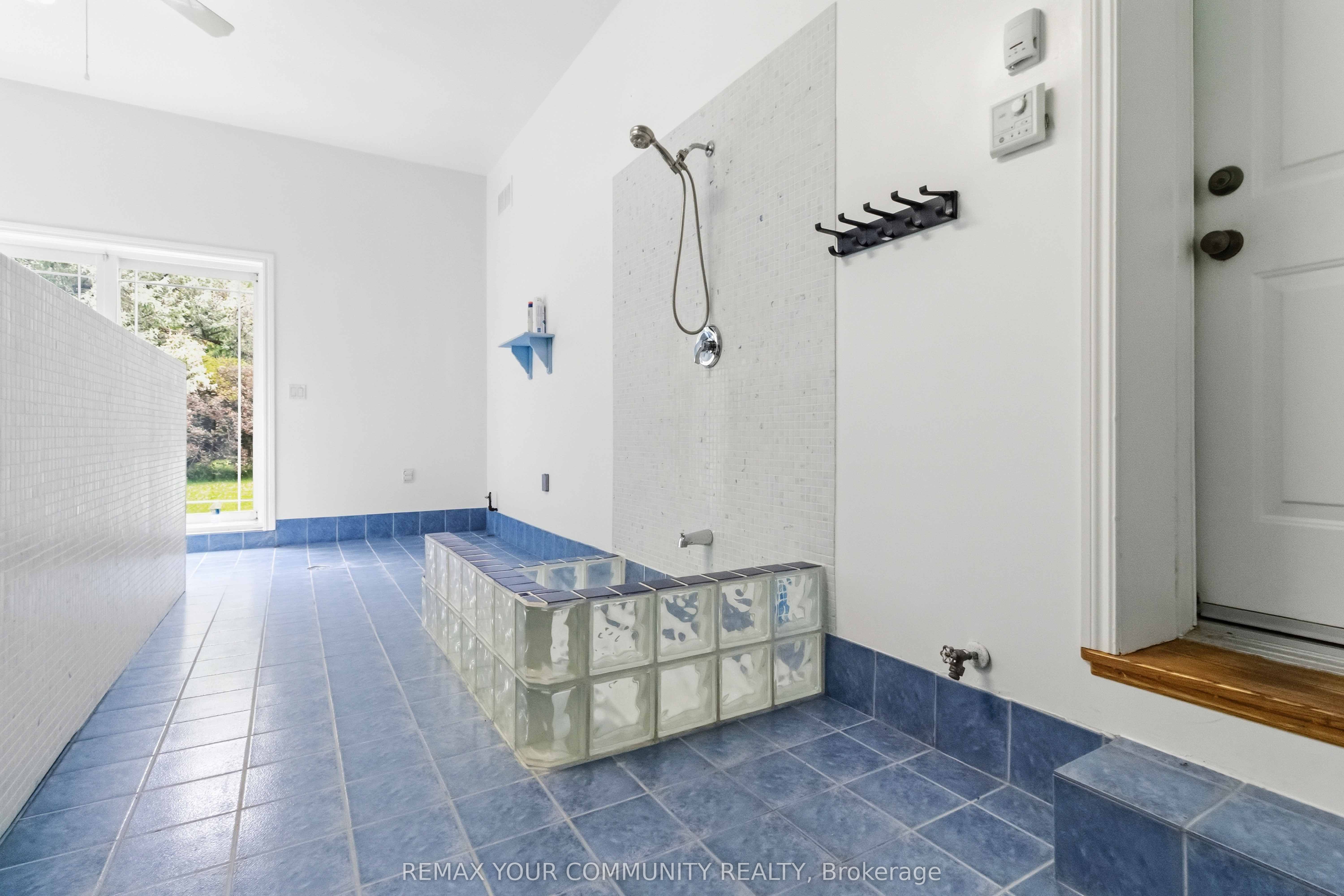40 Hunterwood Chase Property Photo 29