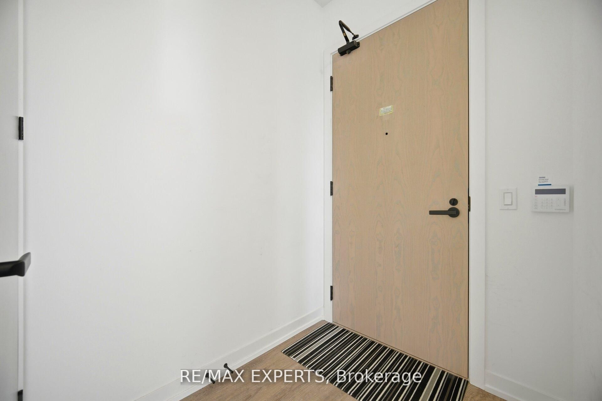 8 Interchange Way 2702 Property Photo 10