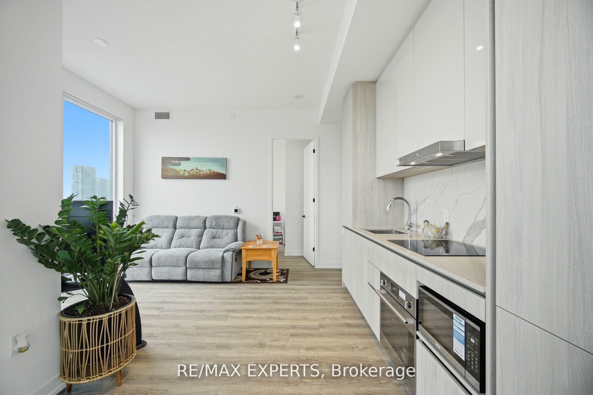 8 Interchange Way 2702 Property Photo 17