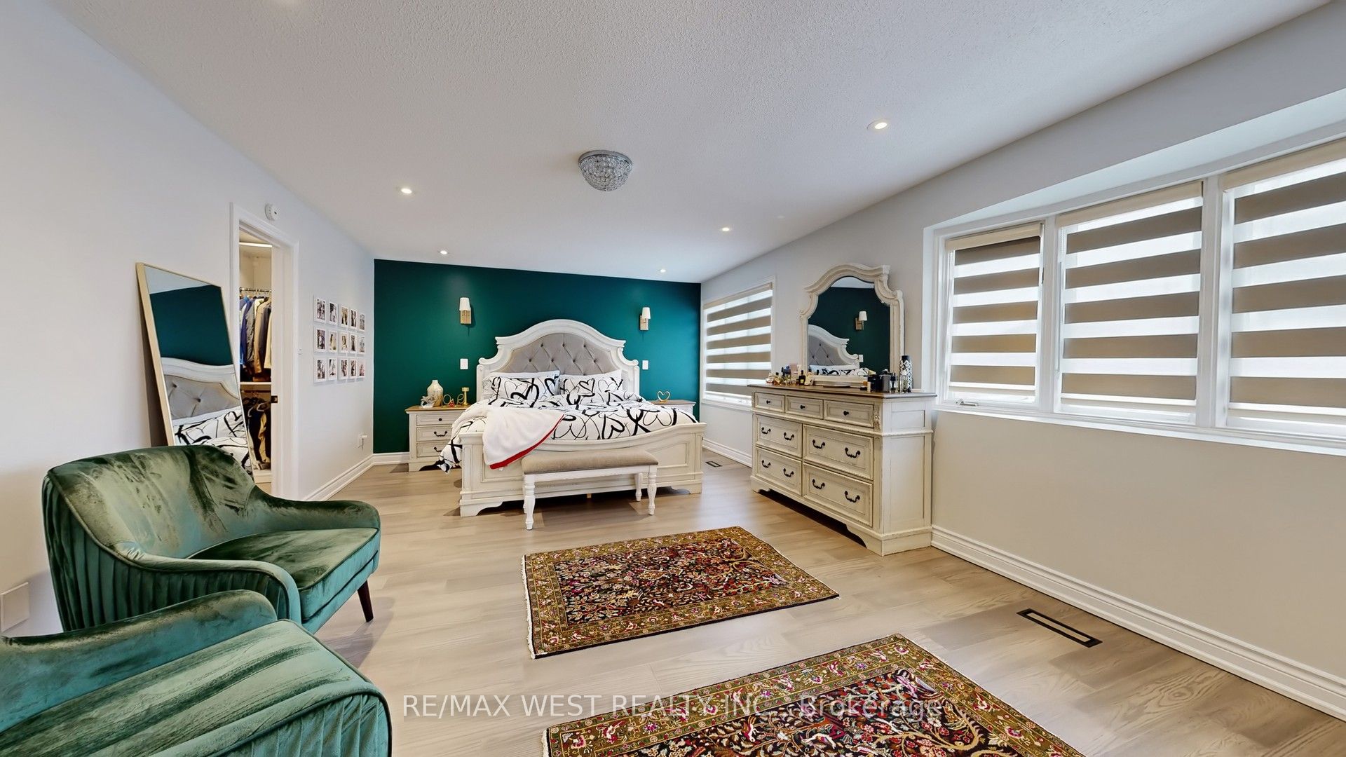 31 Mulholland Drive Property Photo 25