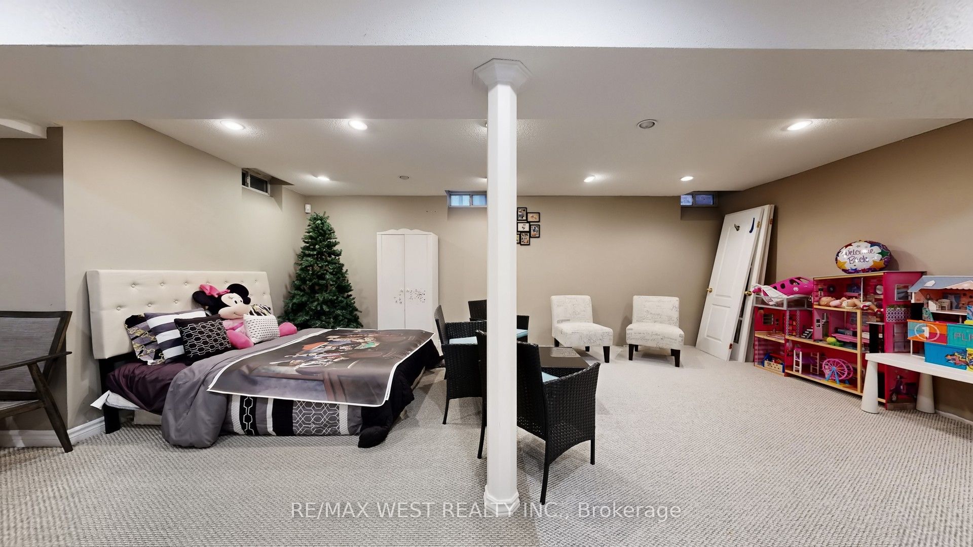 31 Mulholland Drive Property Photo 41