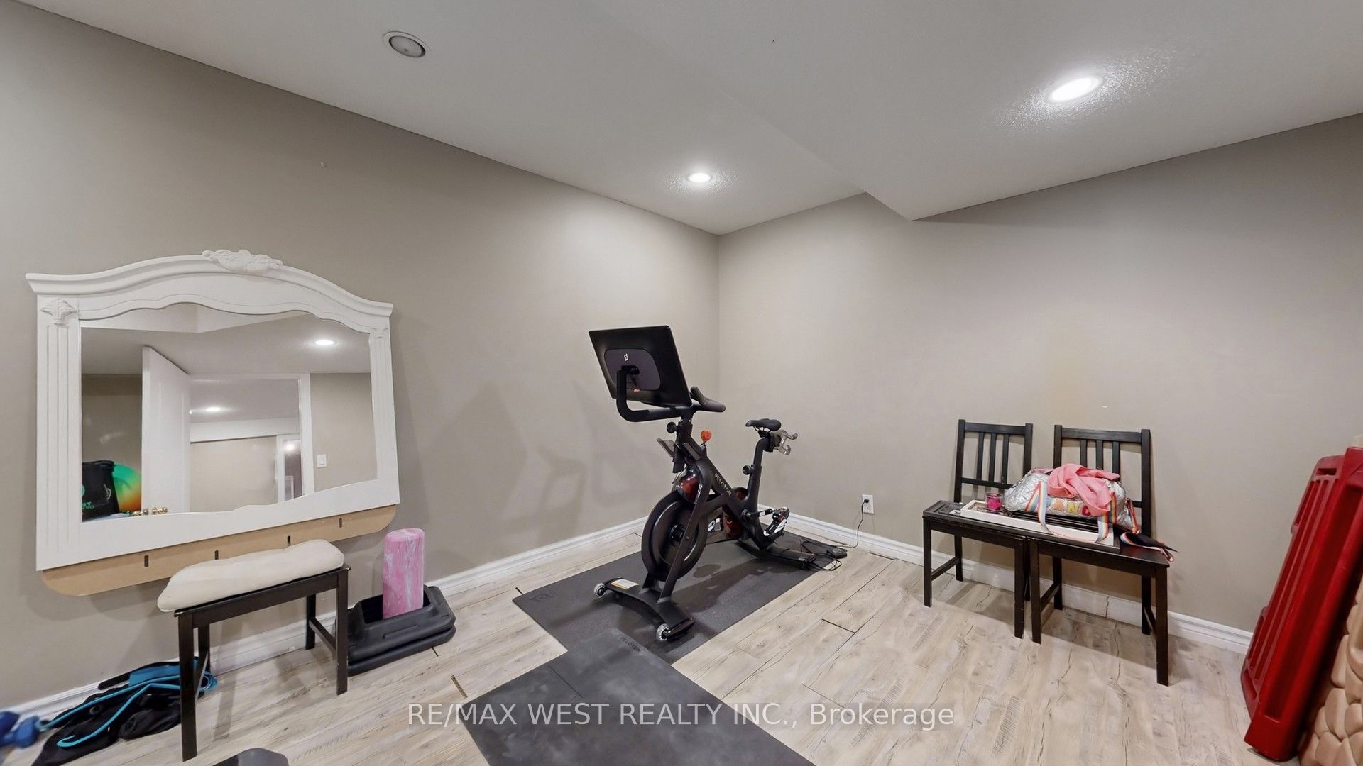 31 Mulholland Drive Property Photo 46