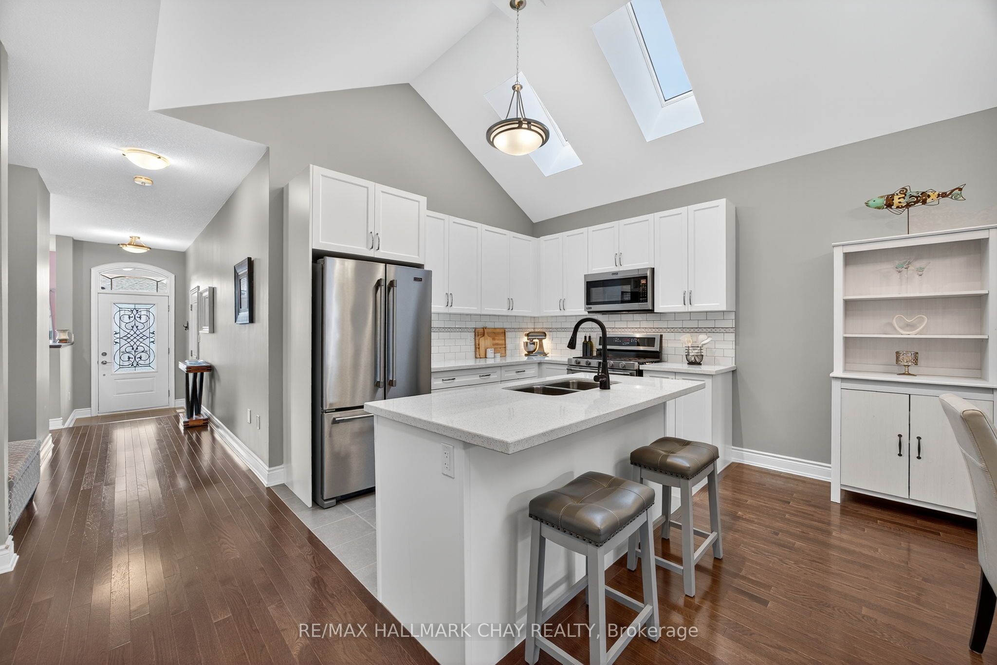 63 Summerhill Drive Property Photo 2