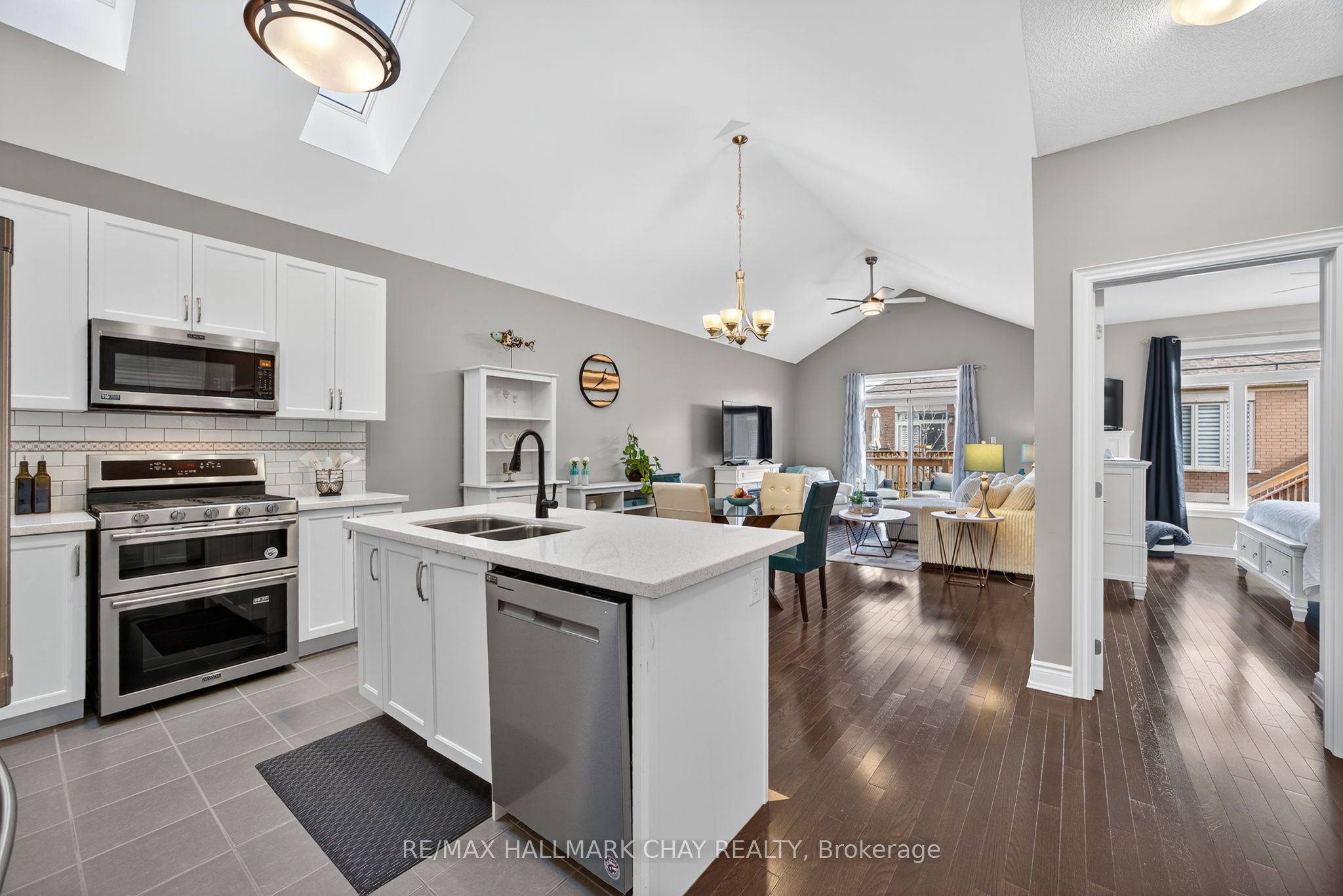 63 Summerhill Drive Property Photo 3