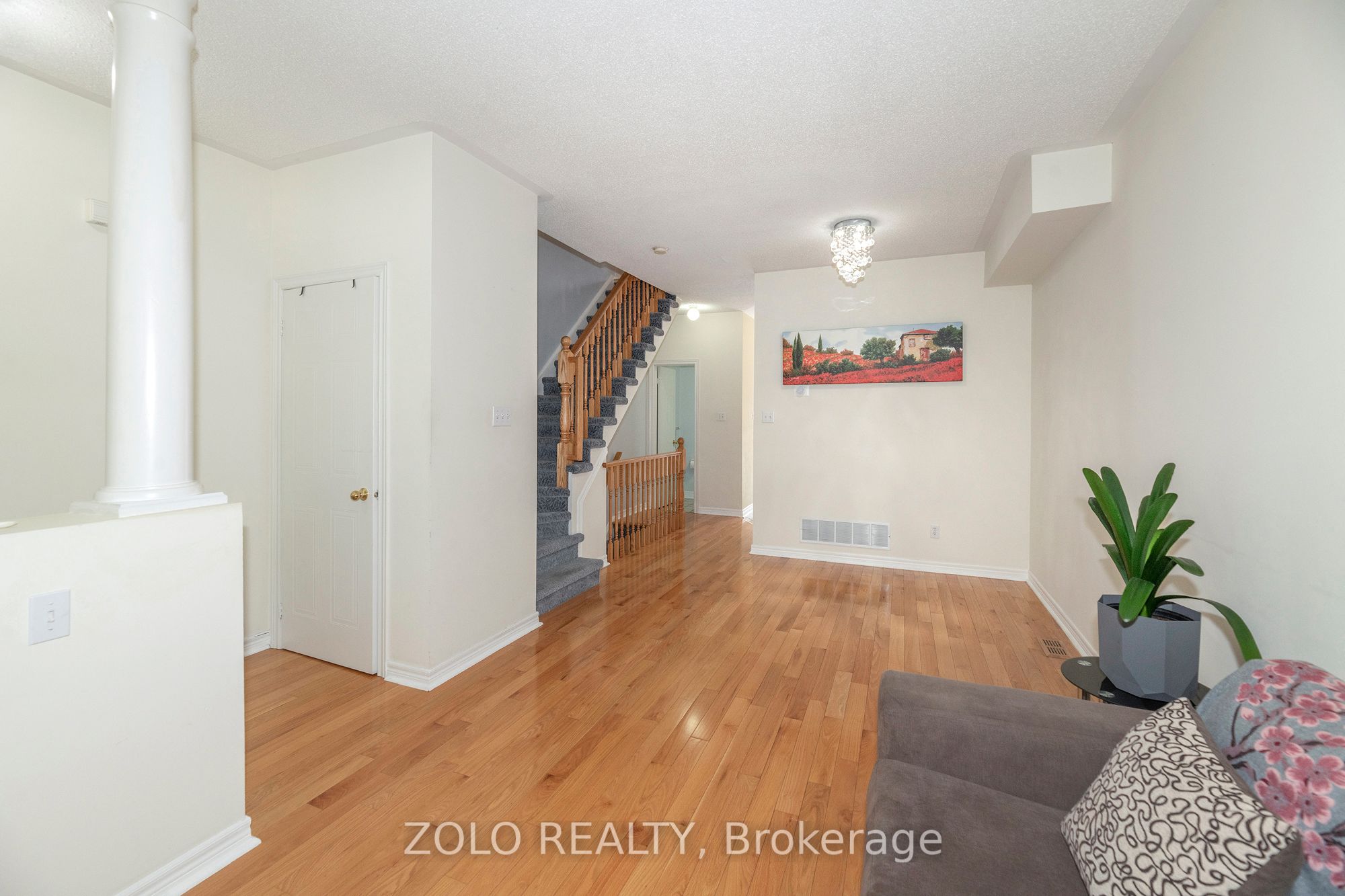 23 Observatory Lane 26 Property Photo 5