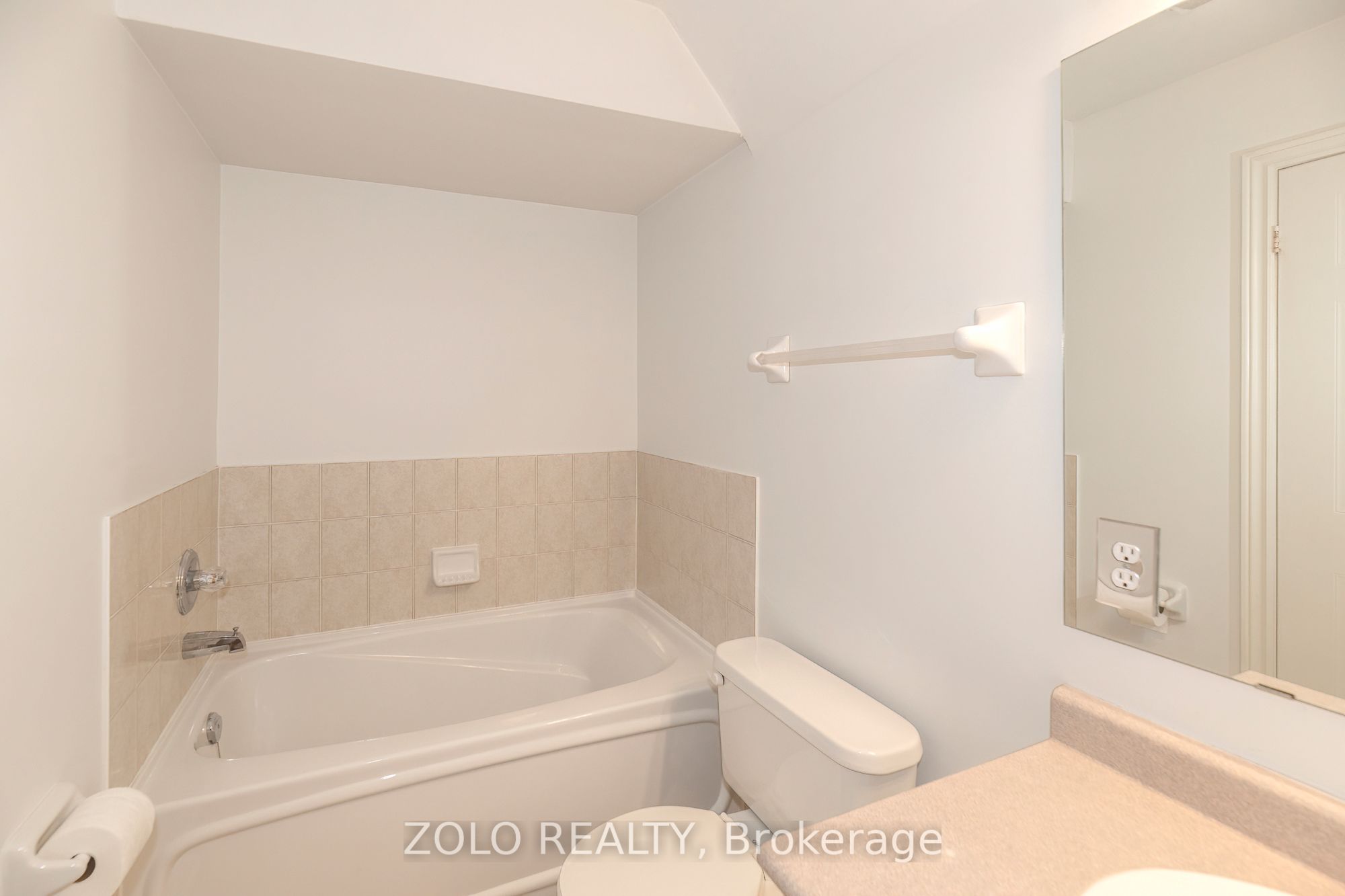 23 Observatory Lane 26 Property Photo 26
