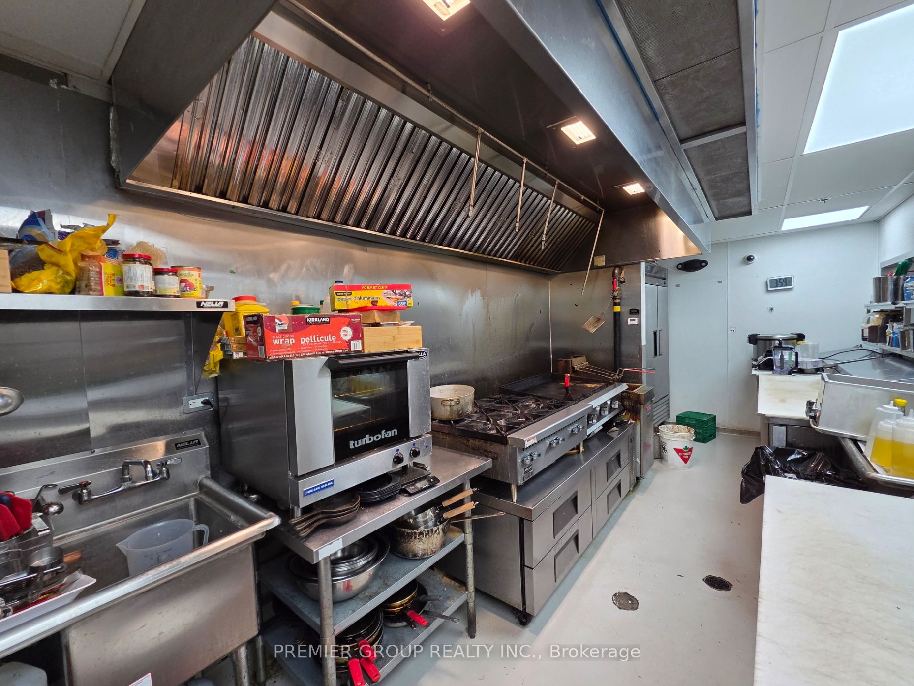 550 Highway 7 E 281-283 Property Photo 23