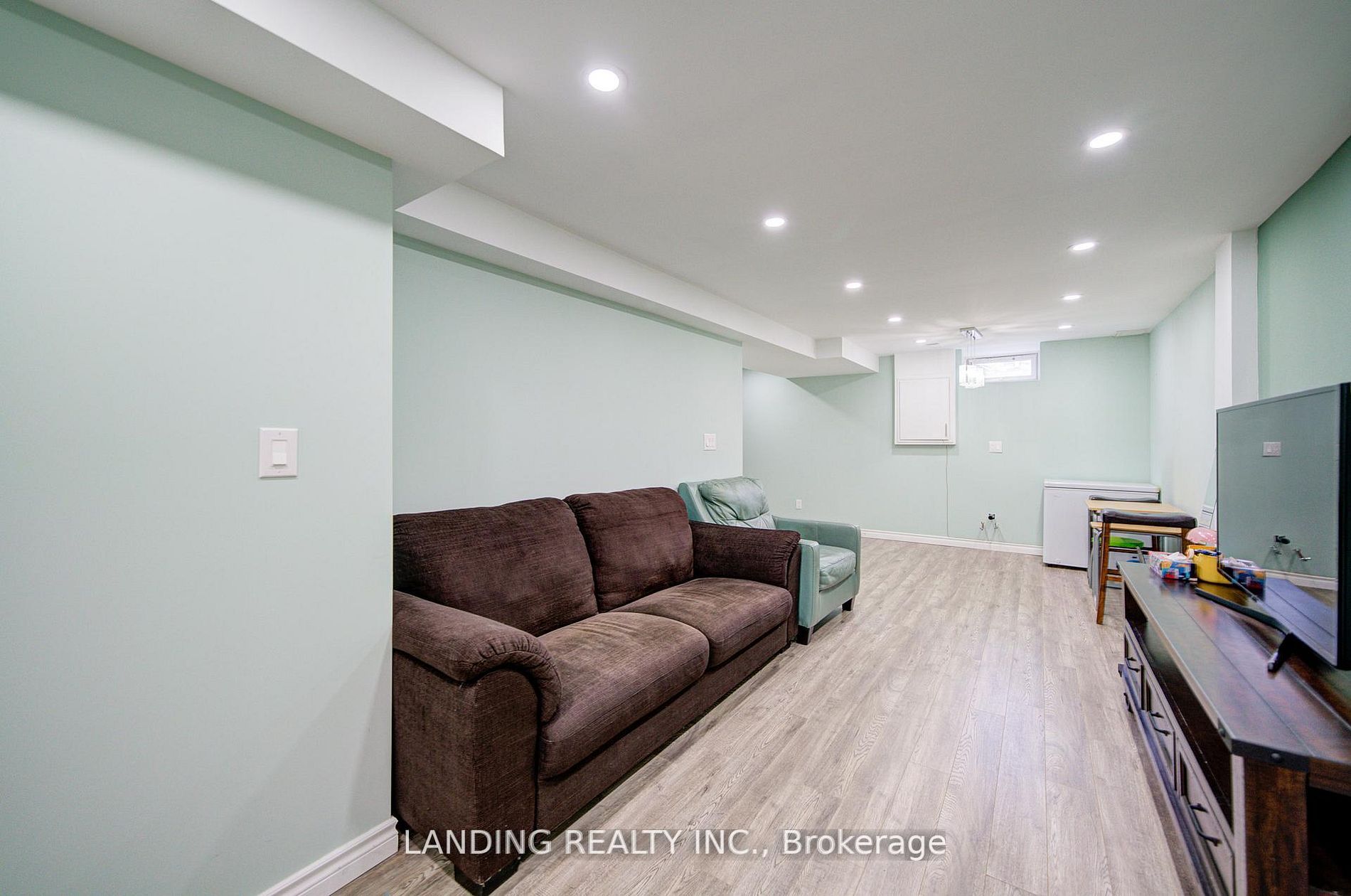 36 John Gary Drive Property Photo 38