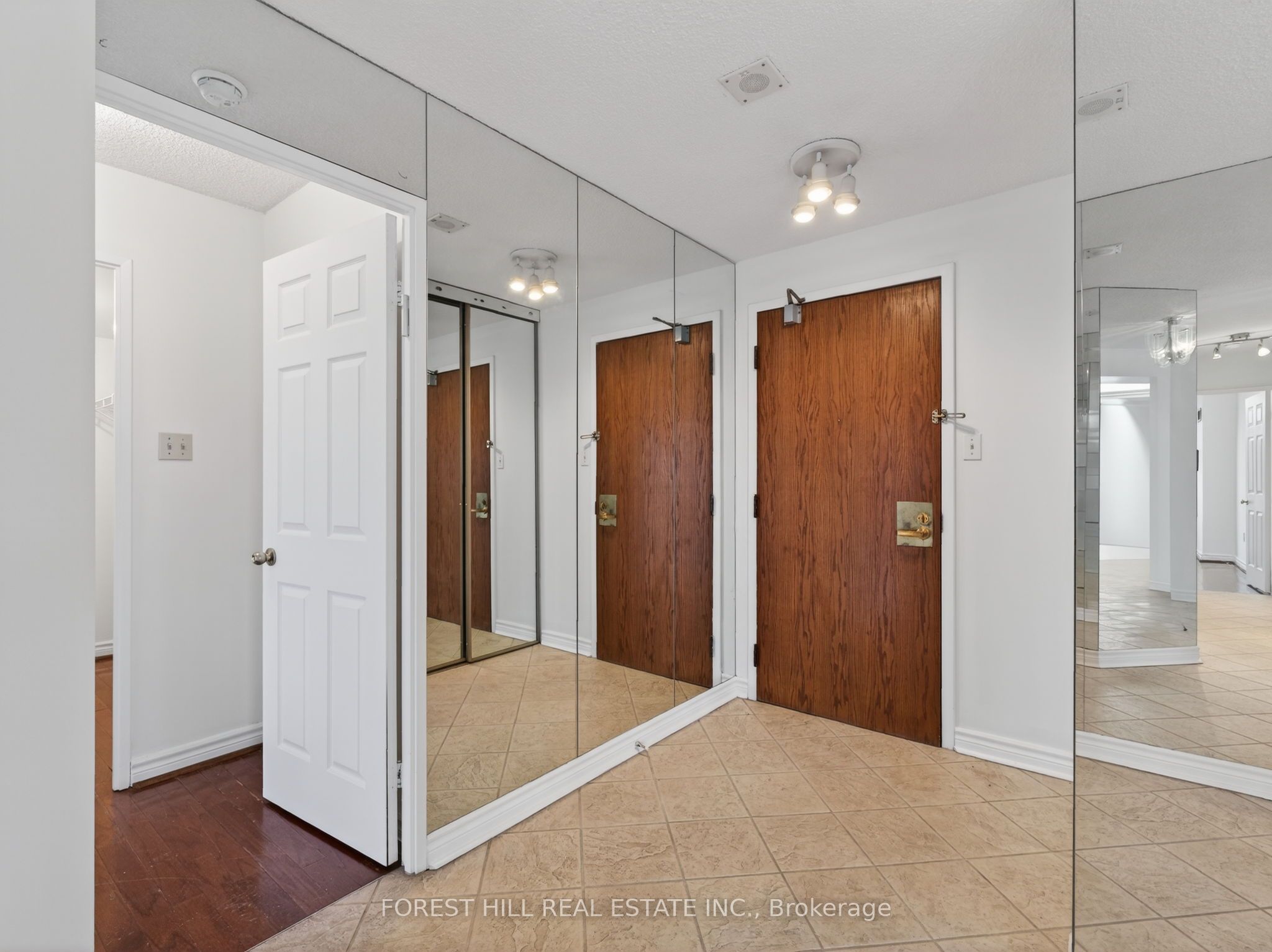 N13528512 Property Photo 3