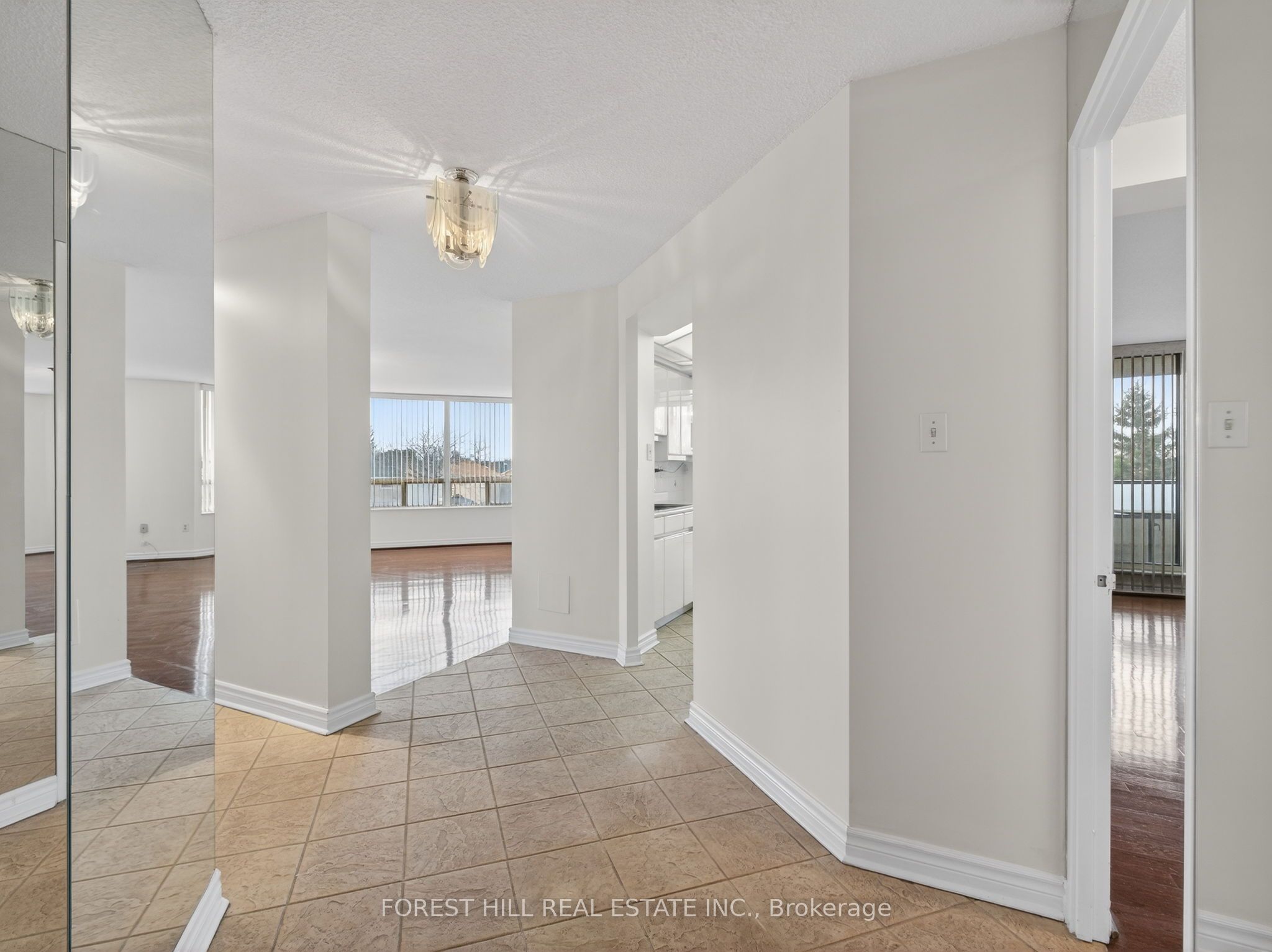 N13528512 Property Photo 5