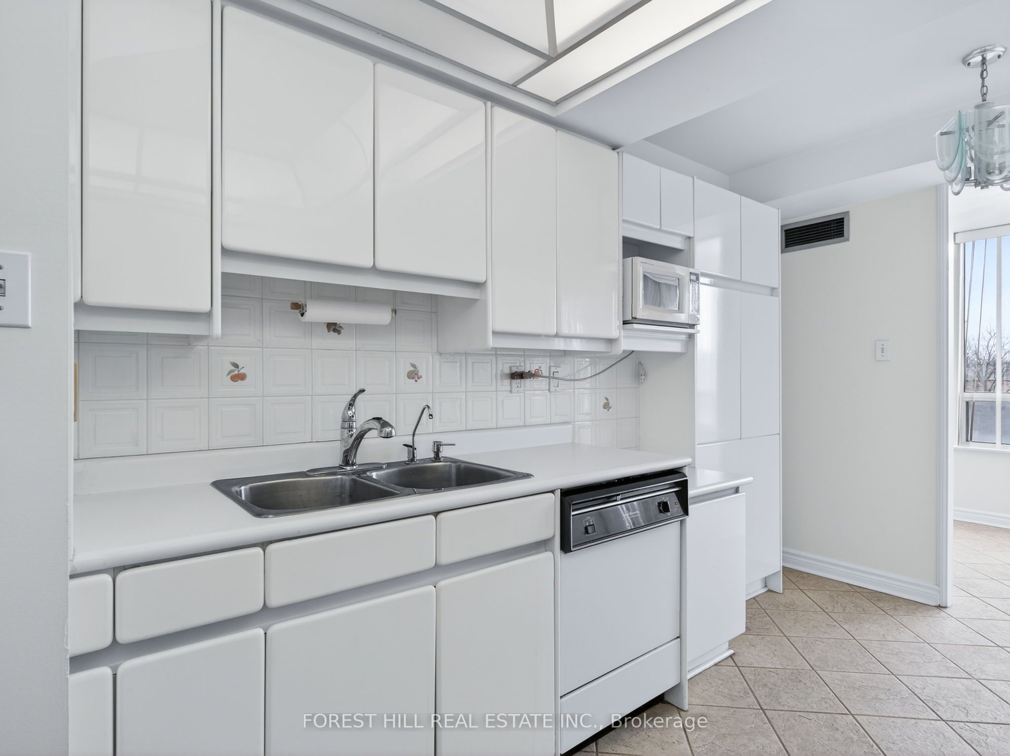 N13528512 Property Photo 8