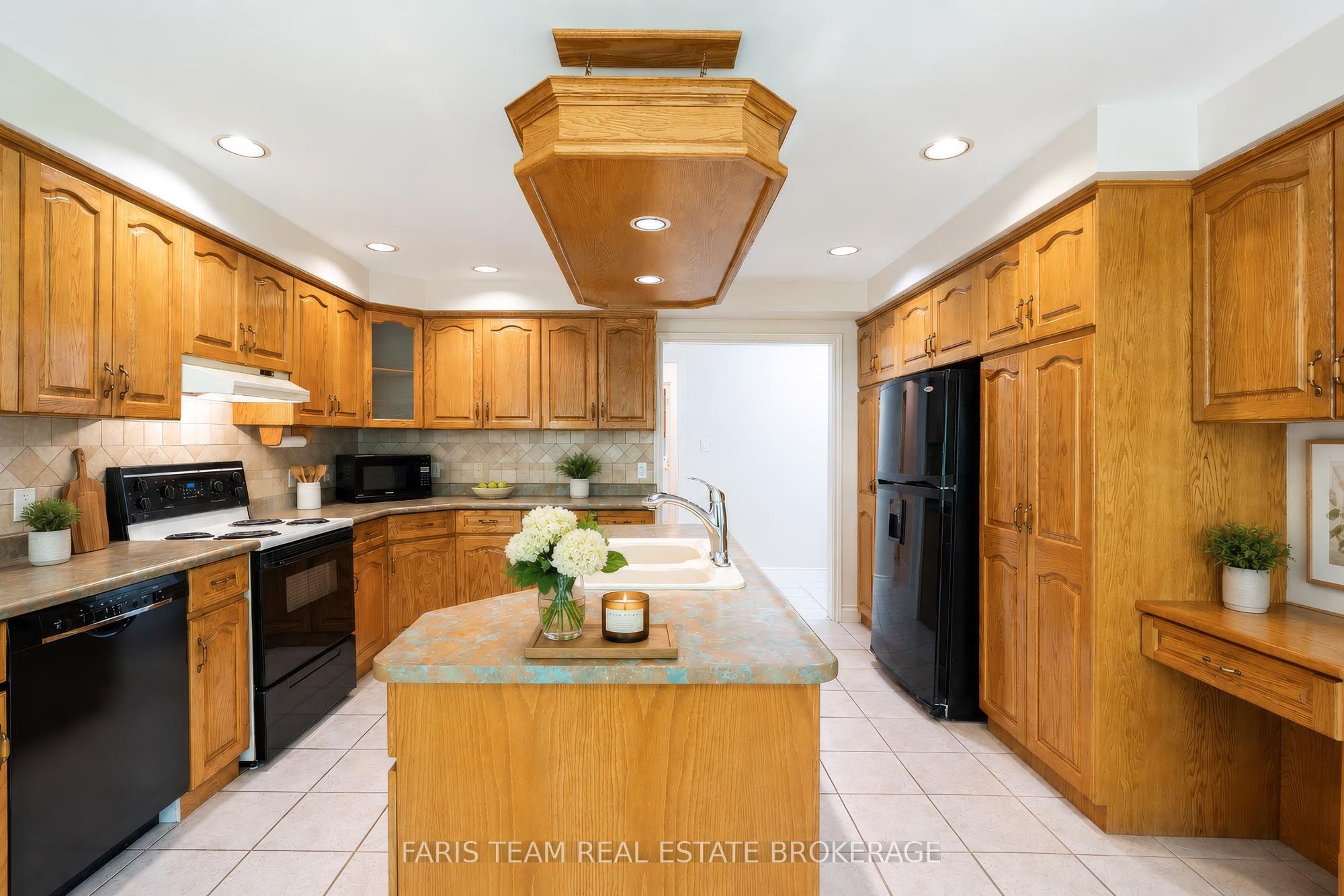 2088 Wilkinson Street Property Photo 7