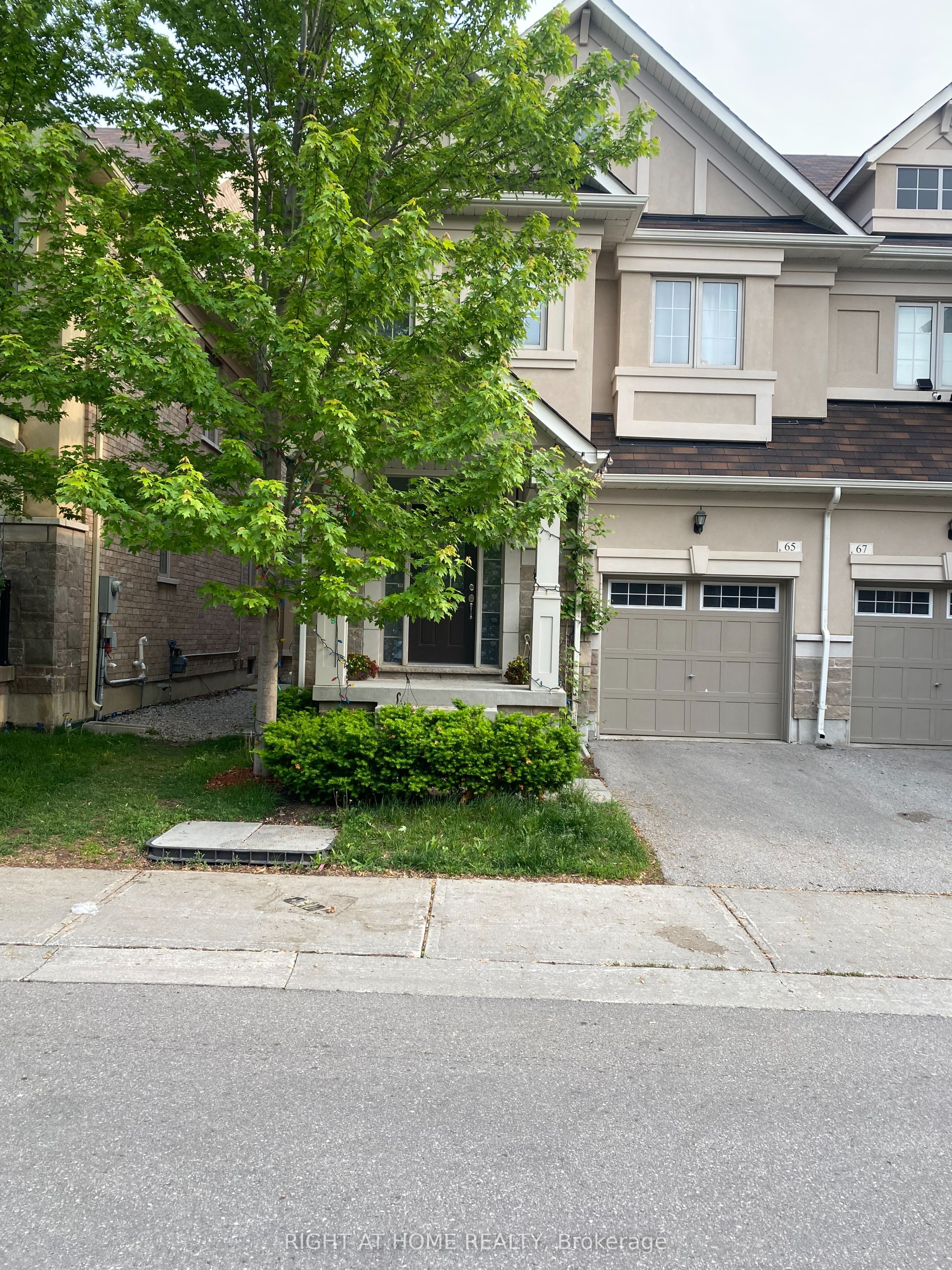 65 Ruffle Lane Lane N Lower Level Property Photo 10
