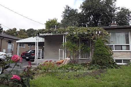 211 Beechy Drive Main Property Photo 1