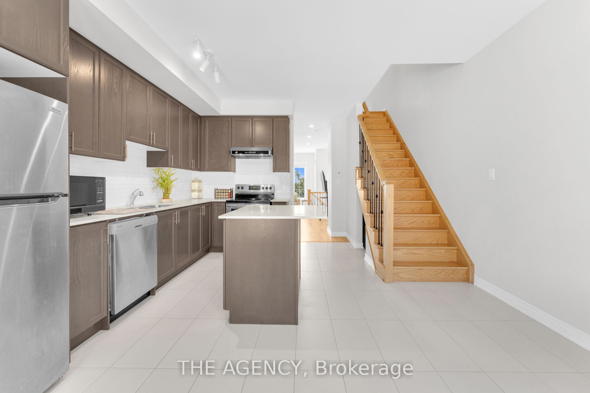 2064 Donald Cousens Parkway Property Photo 15