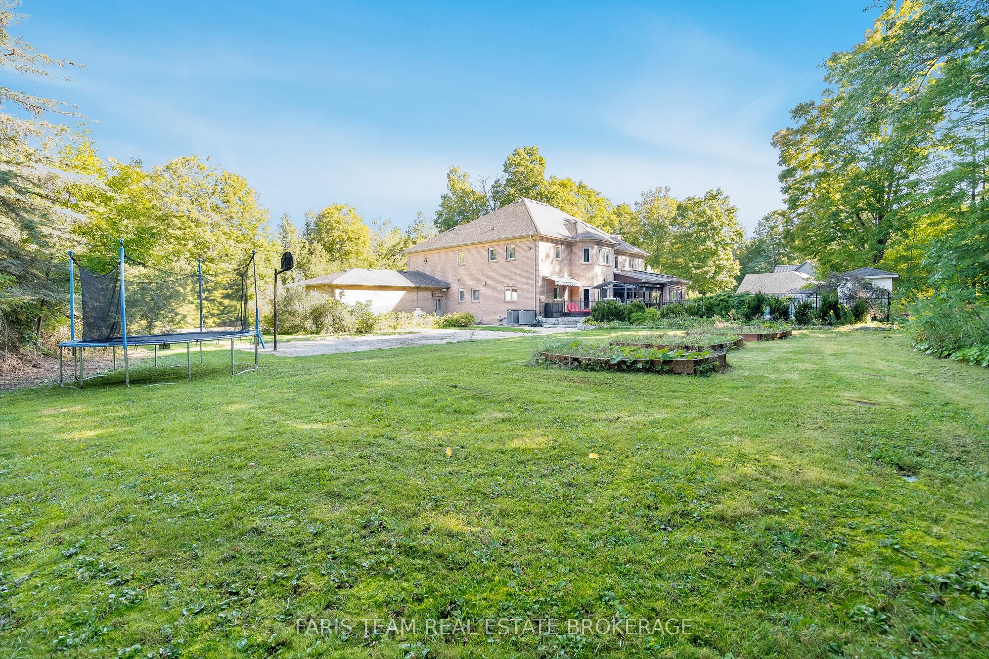 1762 Wilkinson Street Property Photo 46