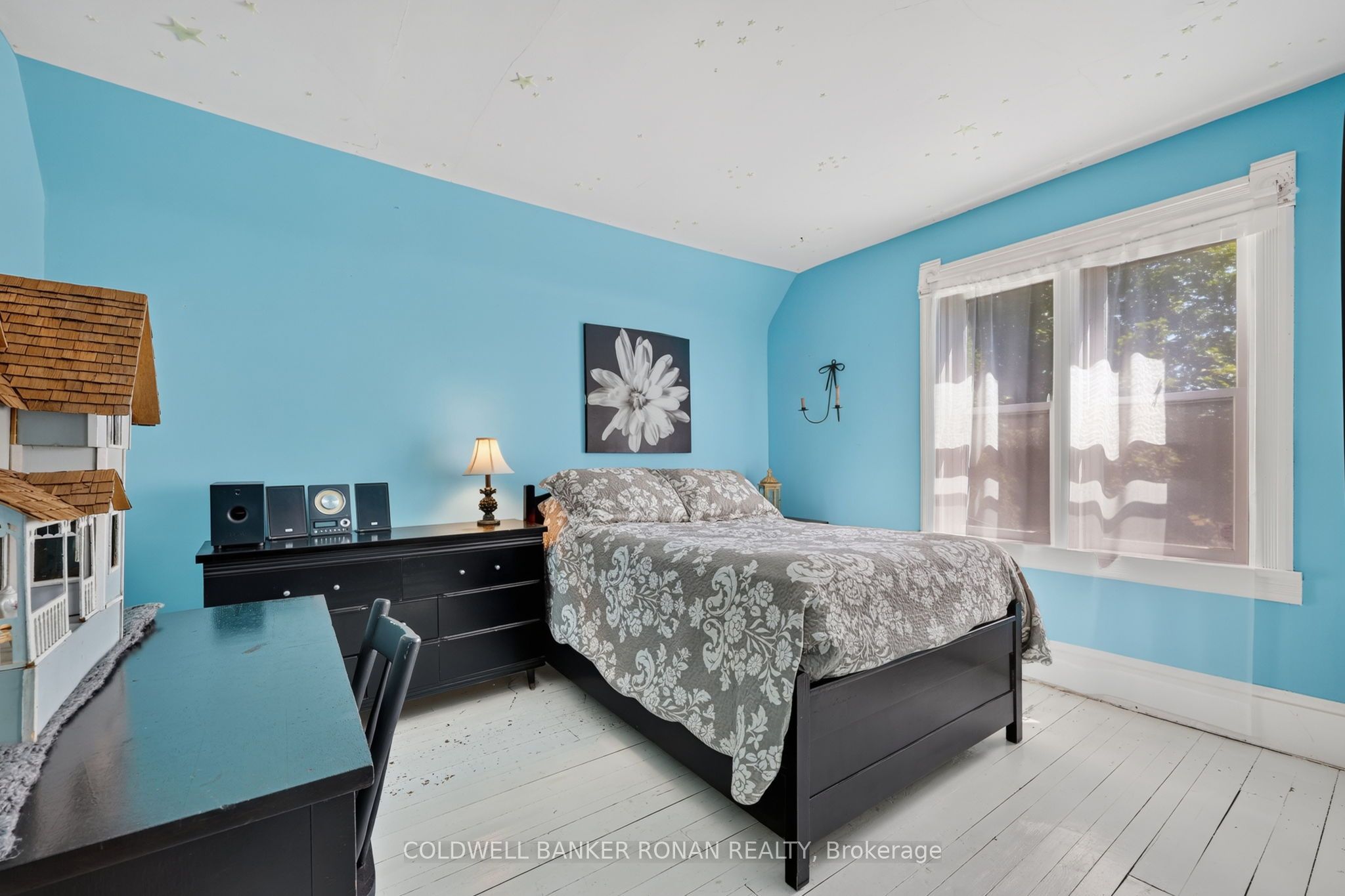 8562/8587 6th Line Property Photo 31