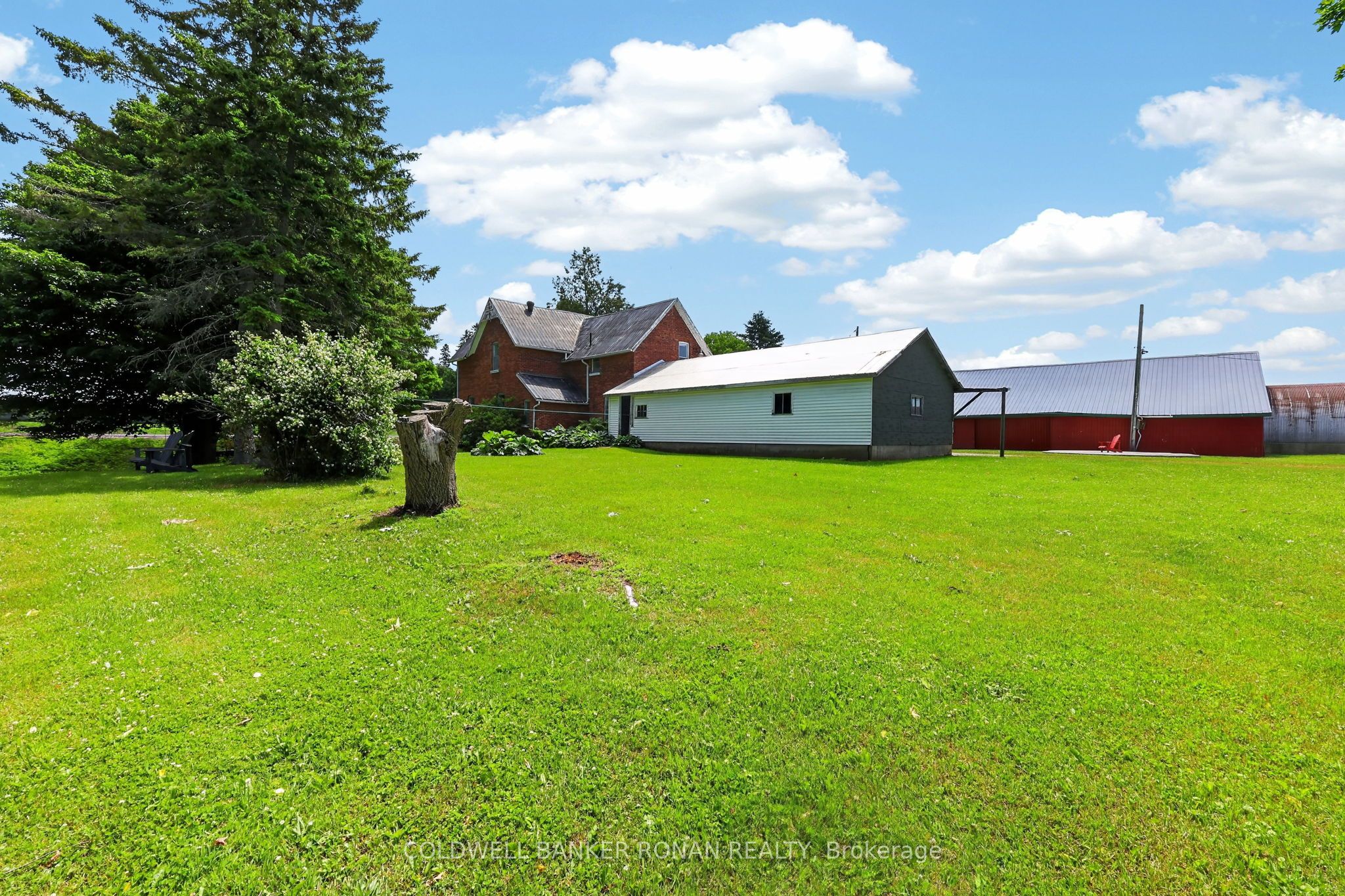 8562/8587 6th Line Property Photo 42