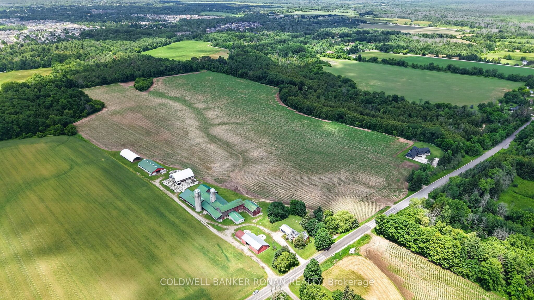 8562/8587 6th Line Property Photo 1