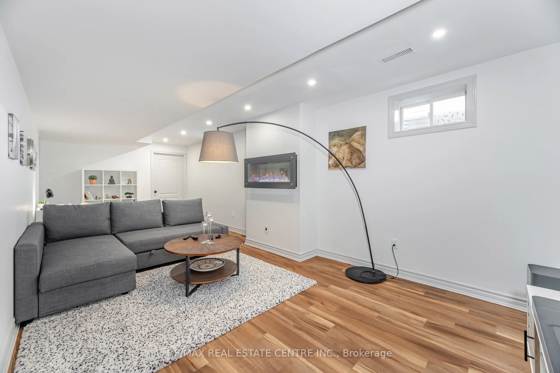 39 Stoneham Street Property Photo 31