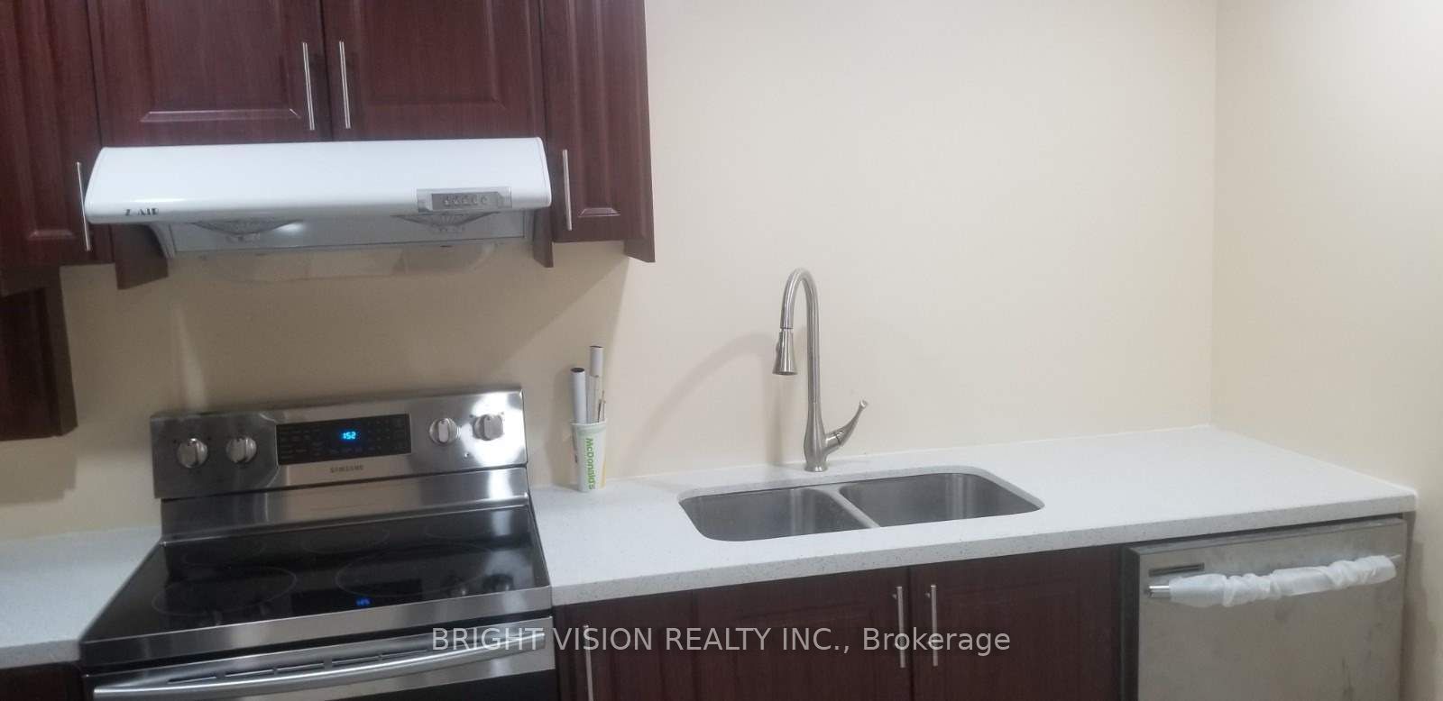 93 Chloe Crescent Bsmt Property Photo 5