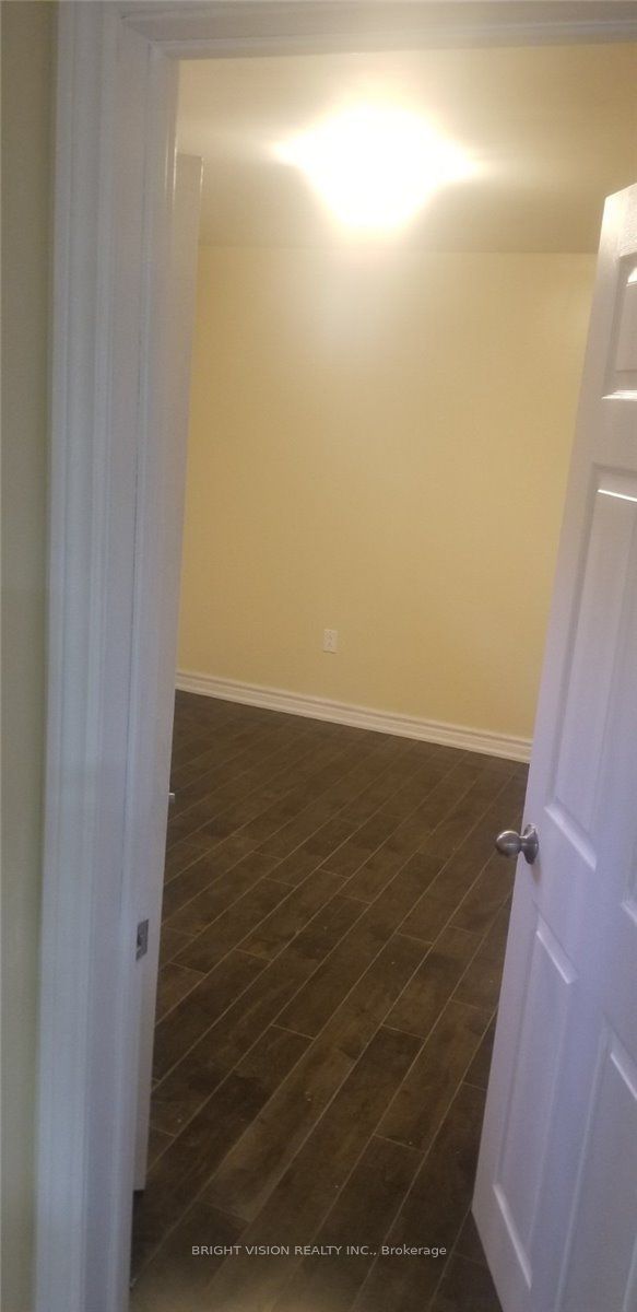 93 Chloe Crescent Bsmt Property Photo 7
