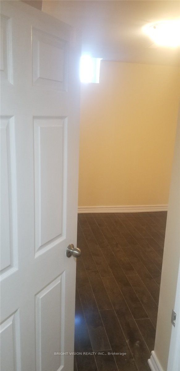 93 Chloe Crescent Bsmt Property Photo 8