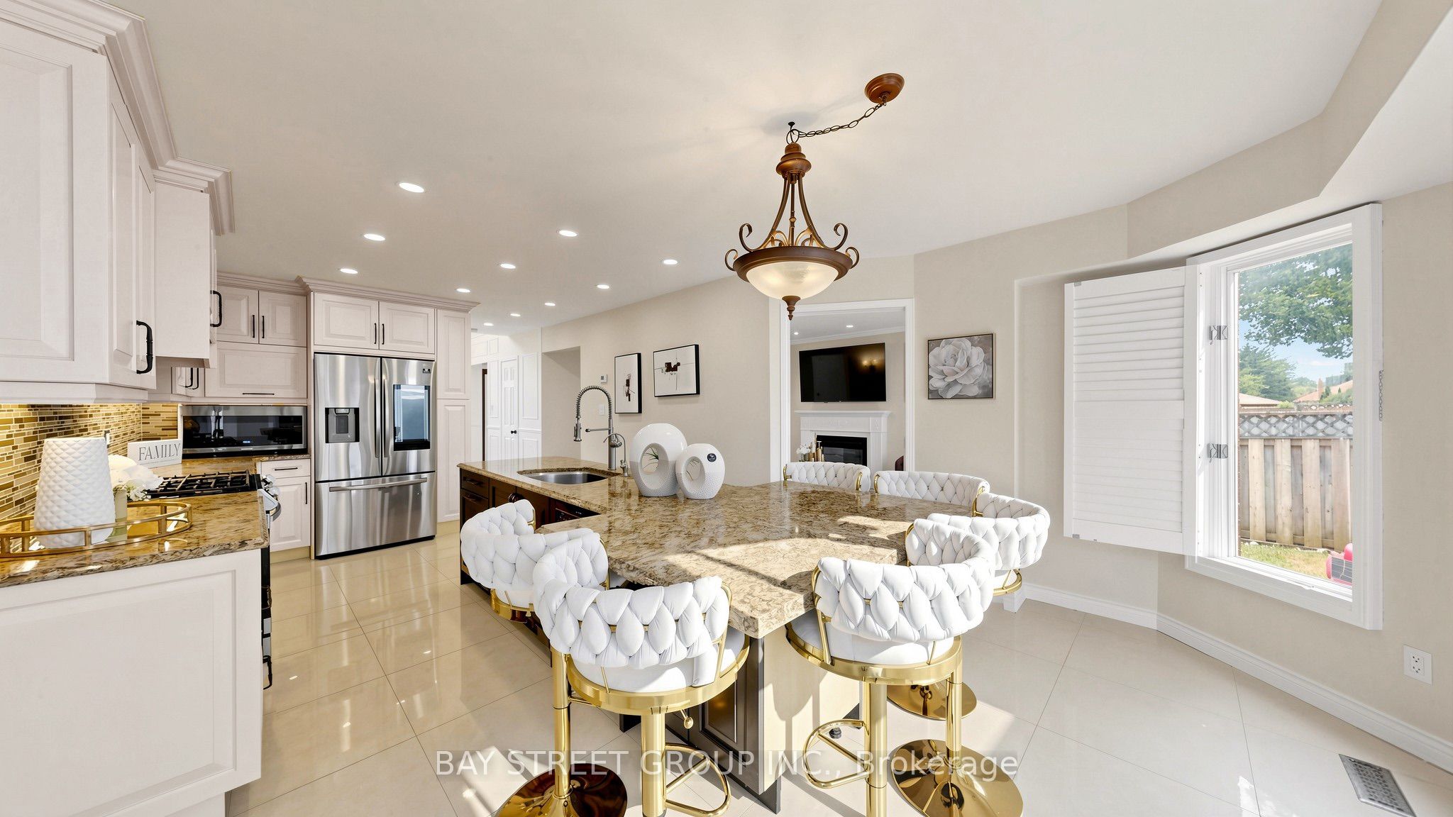 26 Kew Gardens Property Photo 11