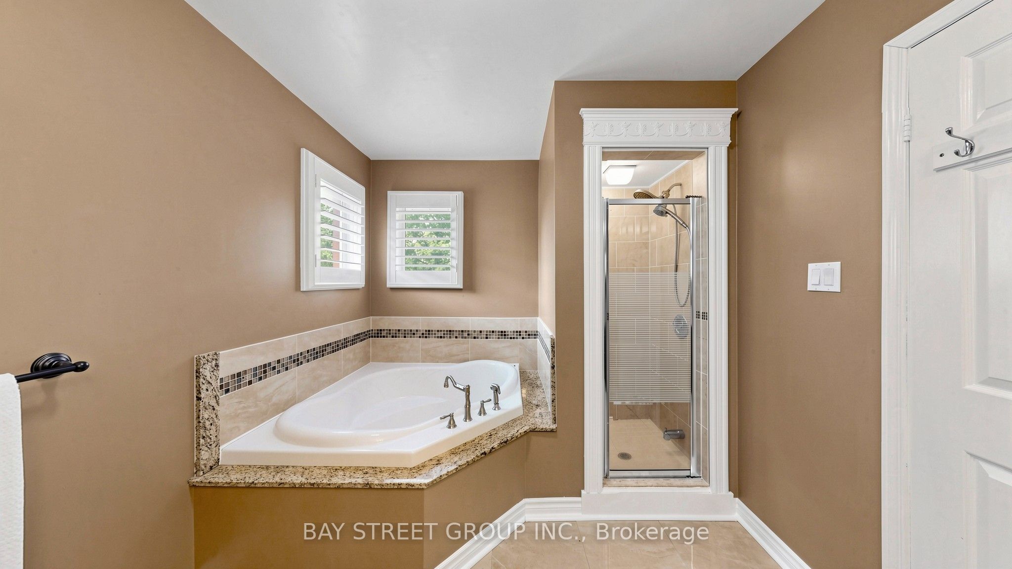 26 Kew Gardens Property Photo 24