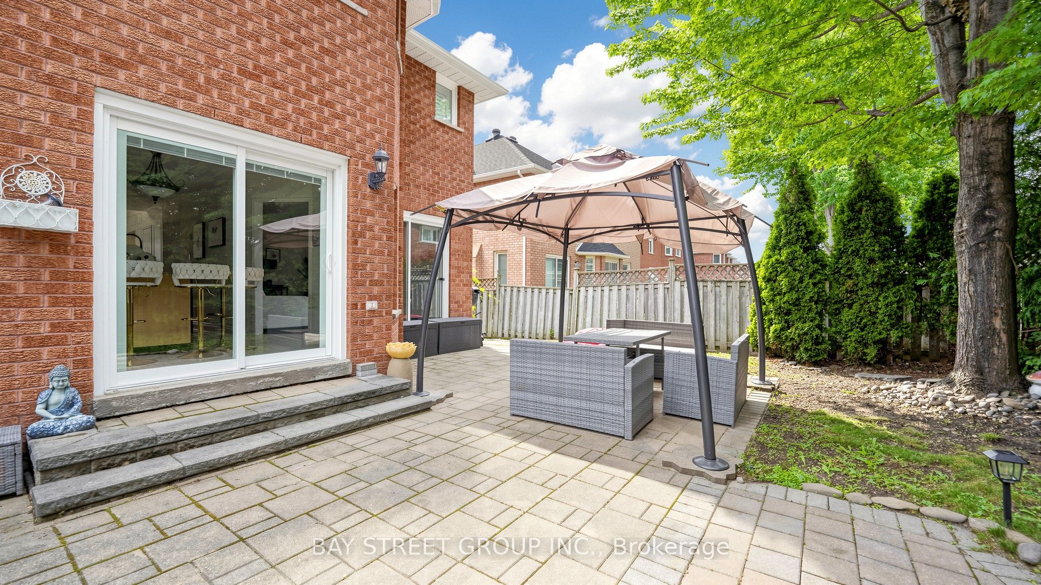 26 Kew Gardens Property Photo 47