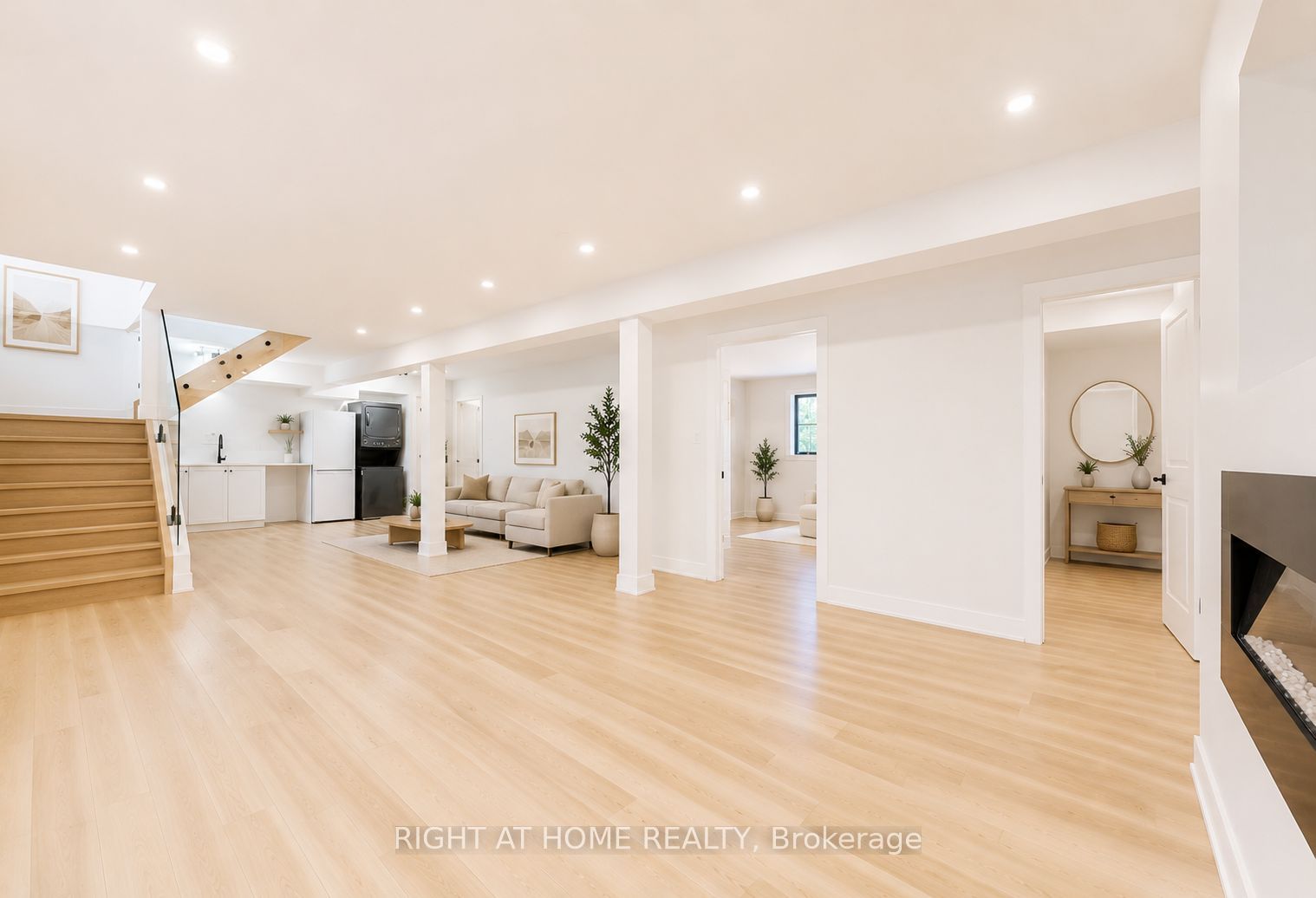 215 Bayview Avenue Property Photo 25