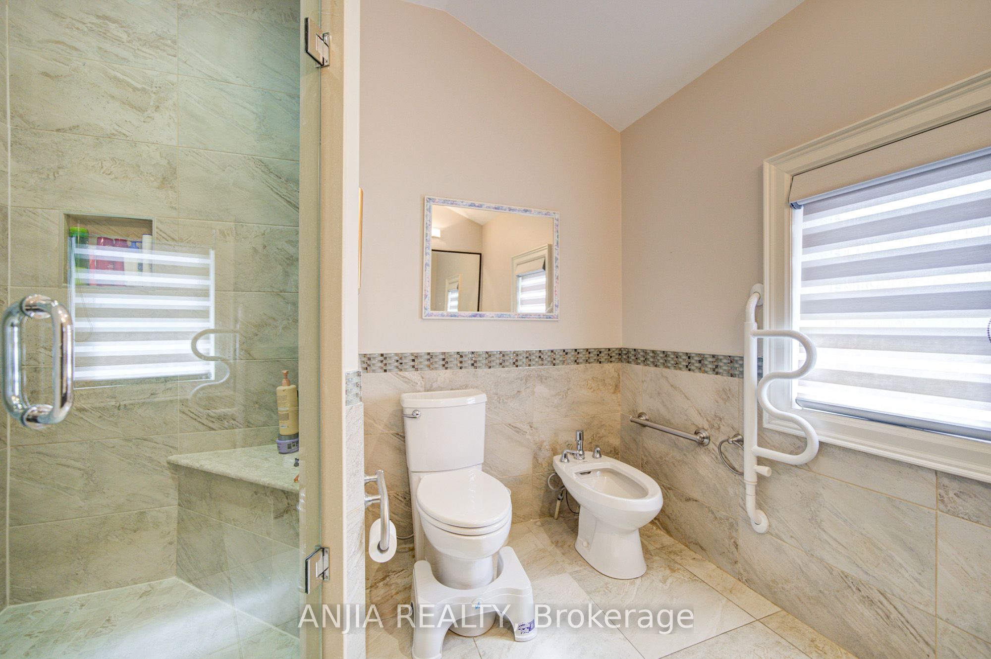 452 Fernleigh Circle S Property Photo 28