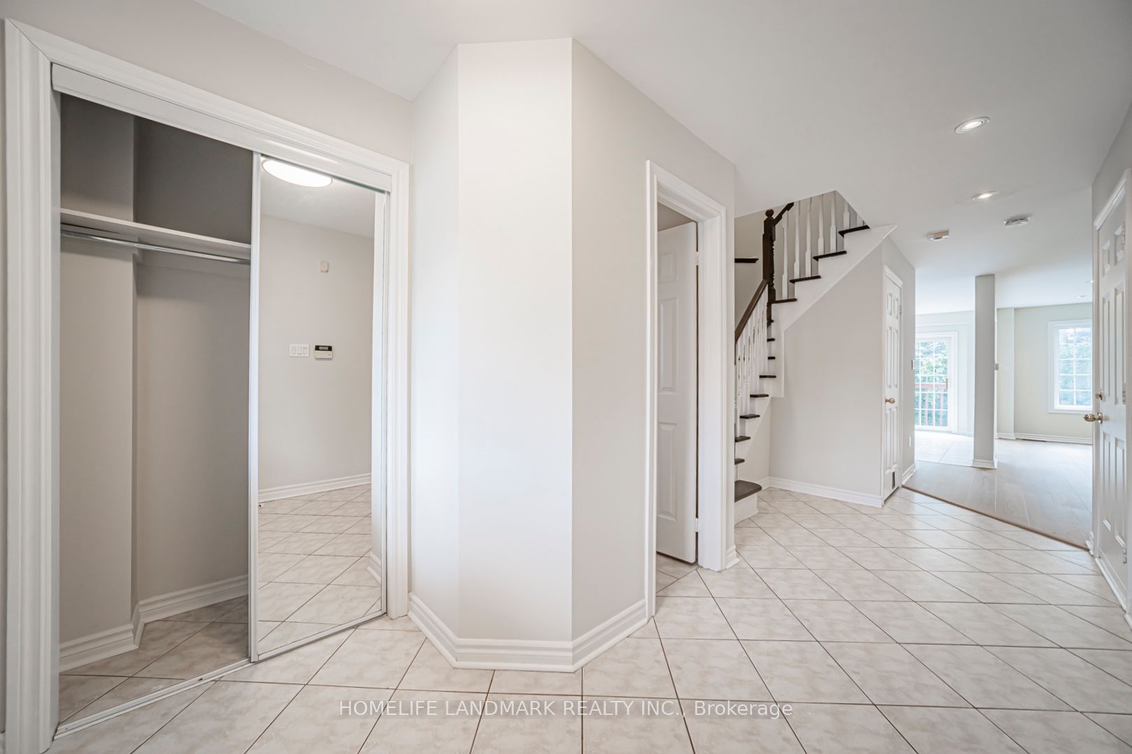59 Bloomgate Crescent Property Photo 3
