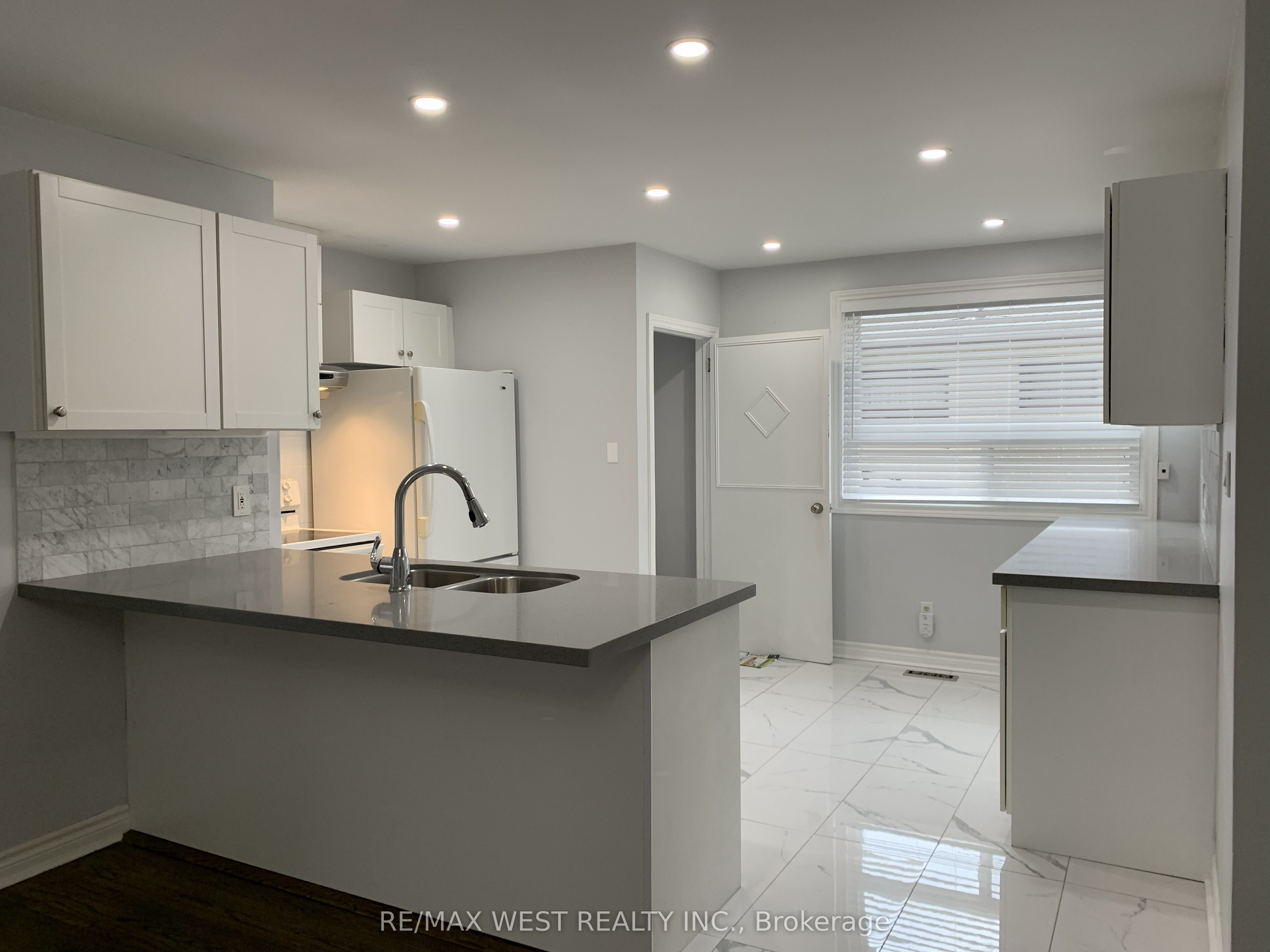 241 Ashlar Road Property Photo 6