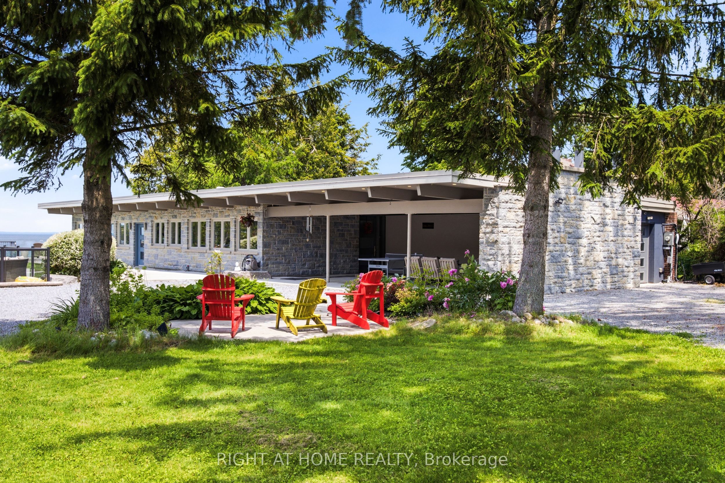 25260 Maple Beach Road Property Photo 1