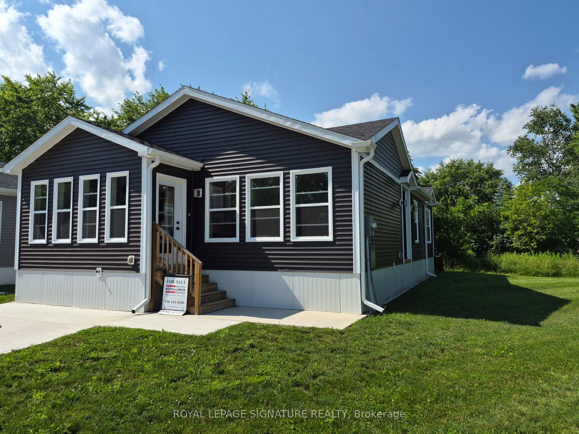 14 Briarwood Place Property Photo 2